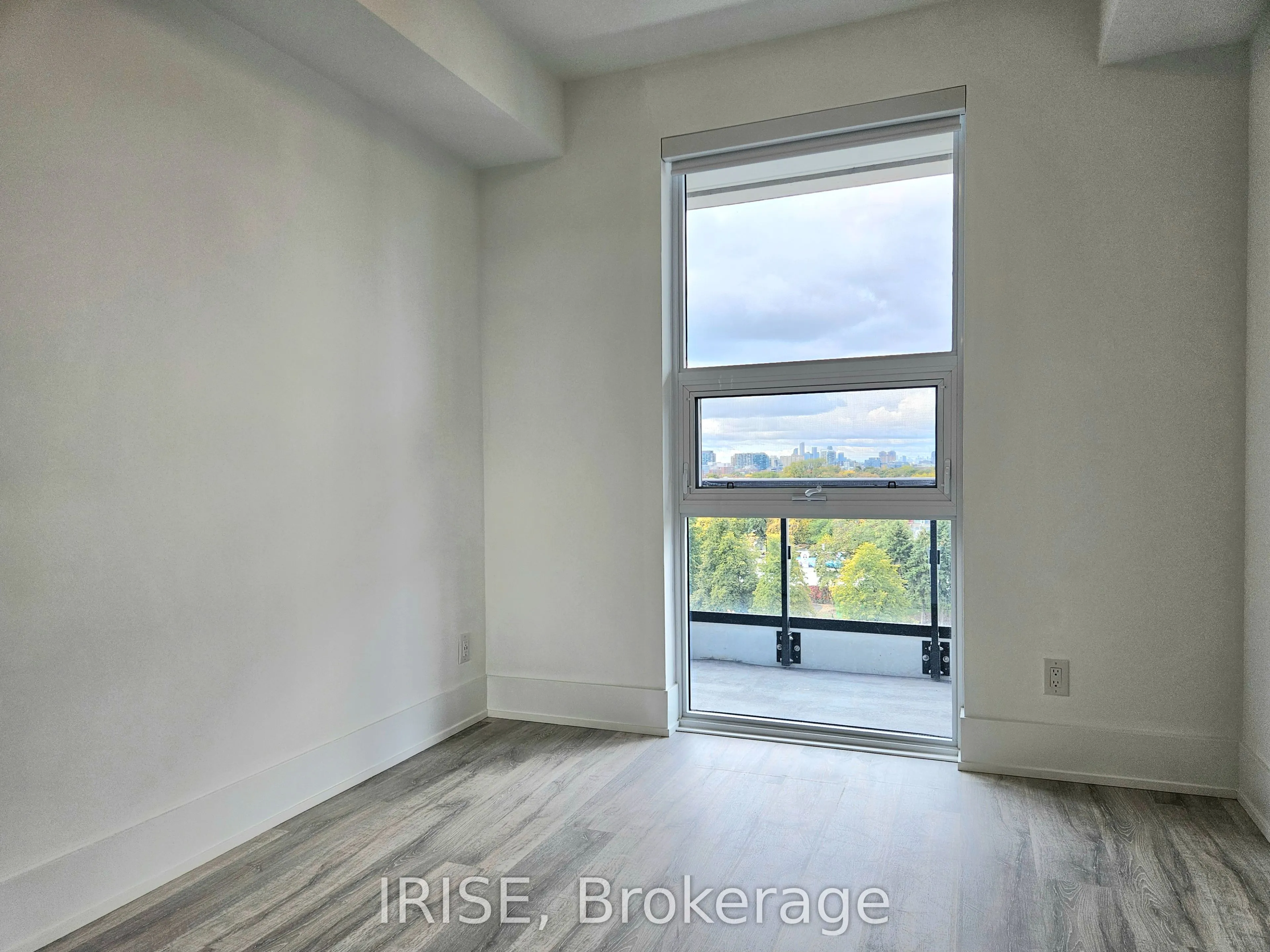 115 Denison Avenue, #812