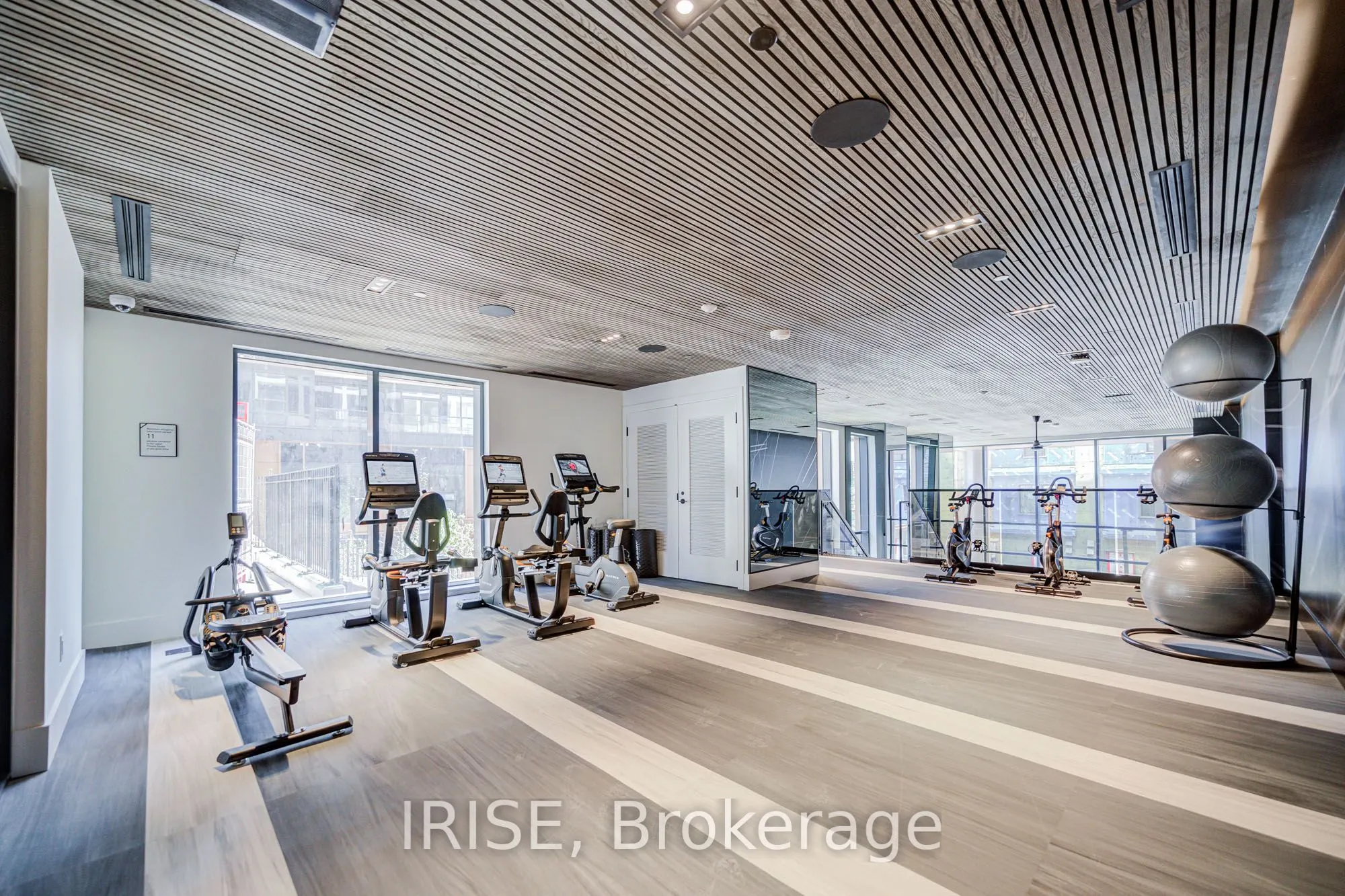 115 Denison Avenue, #812