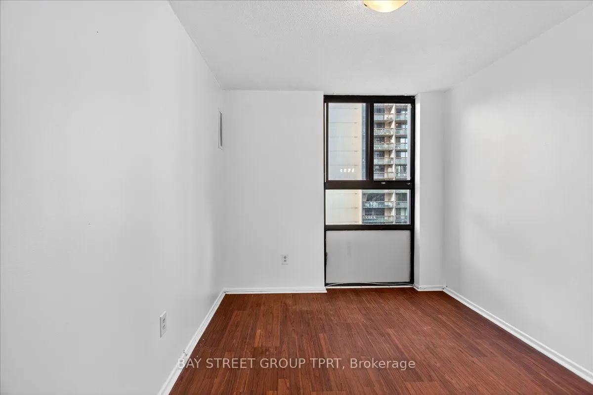 350 Seneca Hill Drive, #504