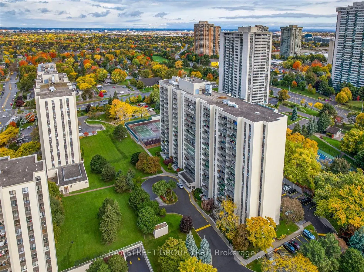 350 Seneca Hill Drive, #504