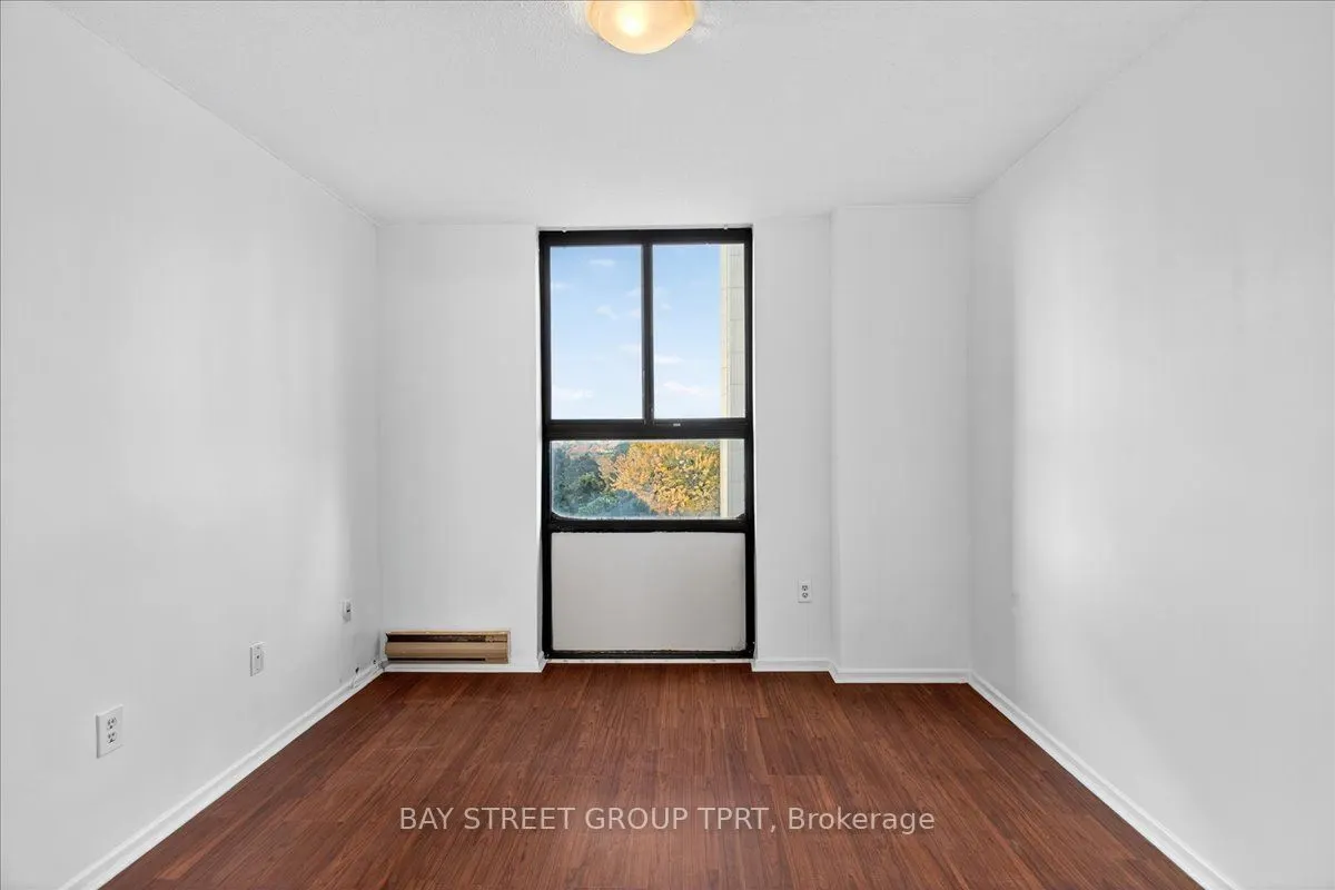 350 Seneca Hill Drive, #504