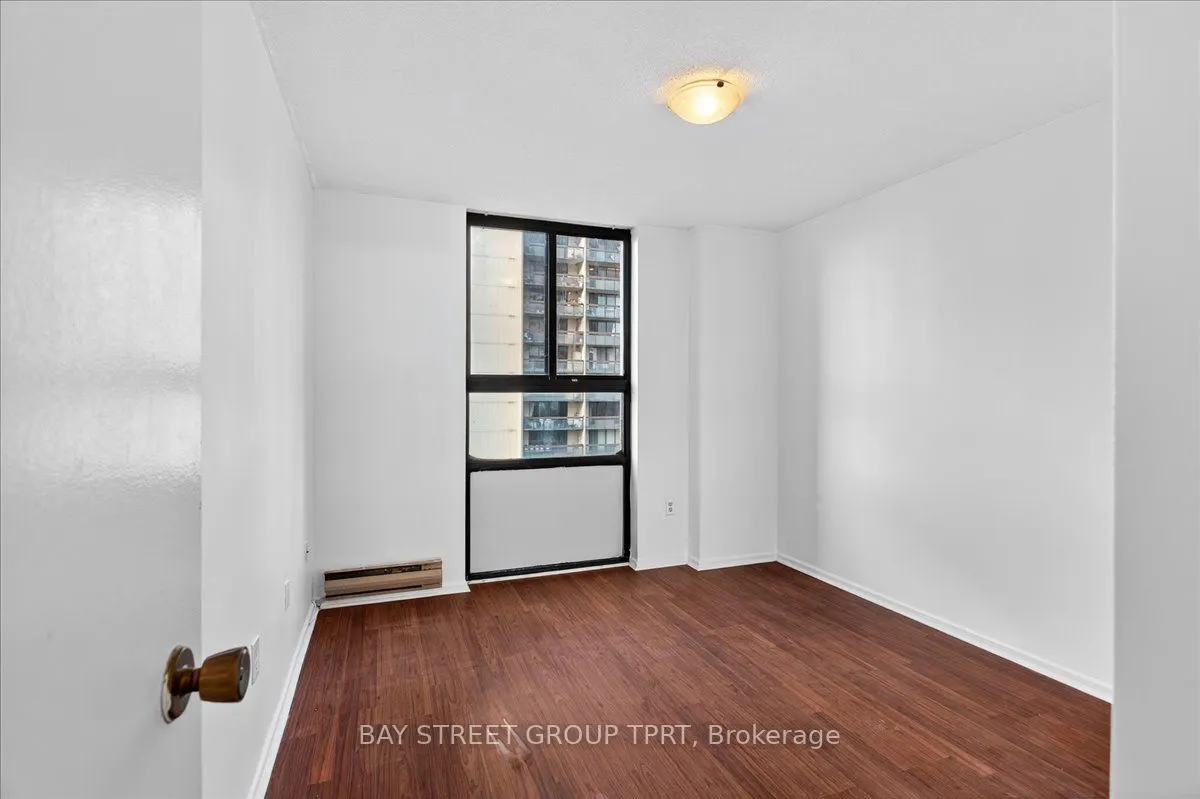 350 Seneca Hill Drive, #504