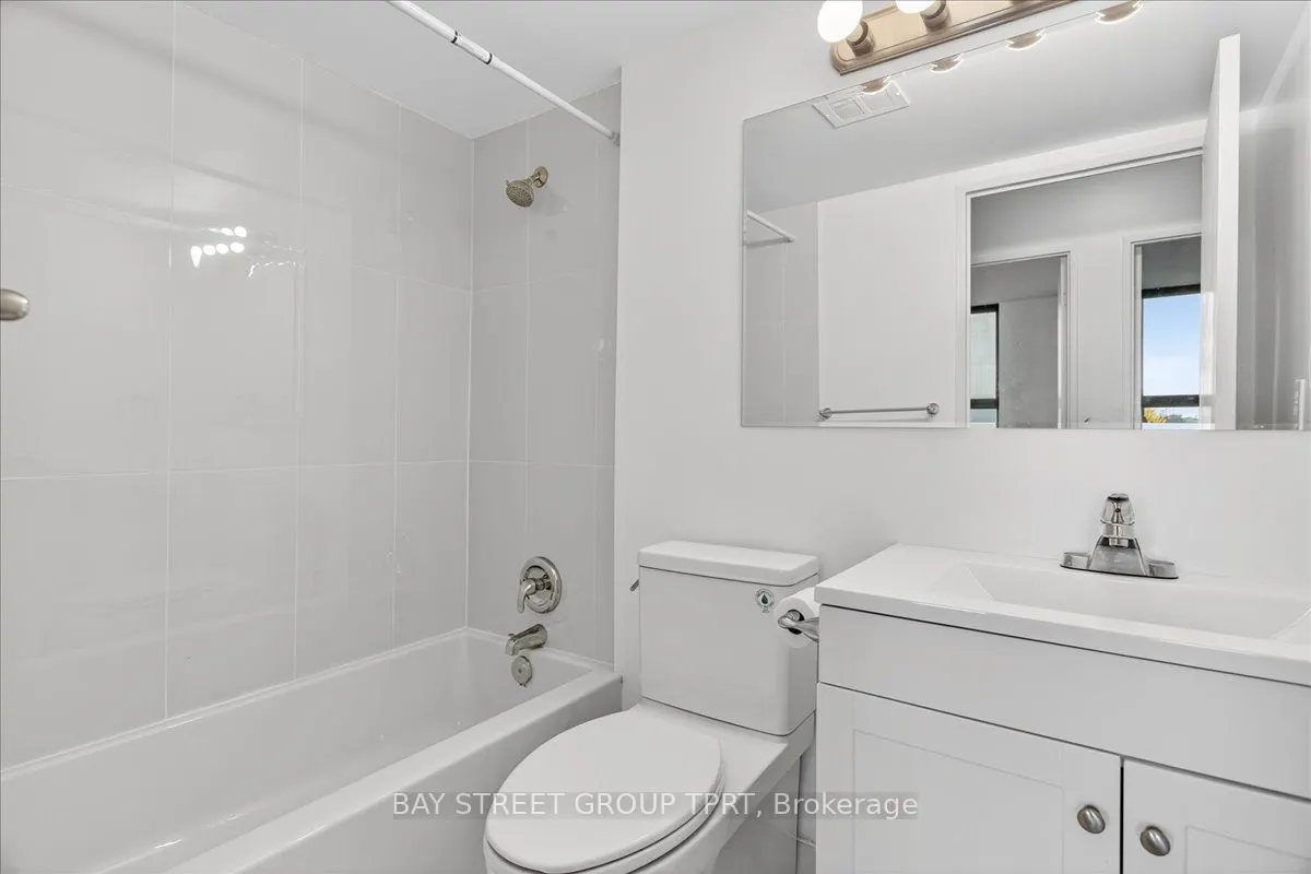 350 Seneca Hill Drive, #504