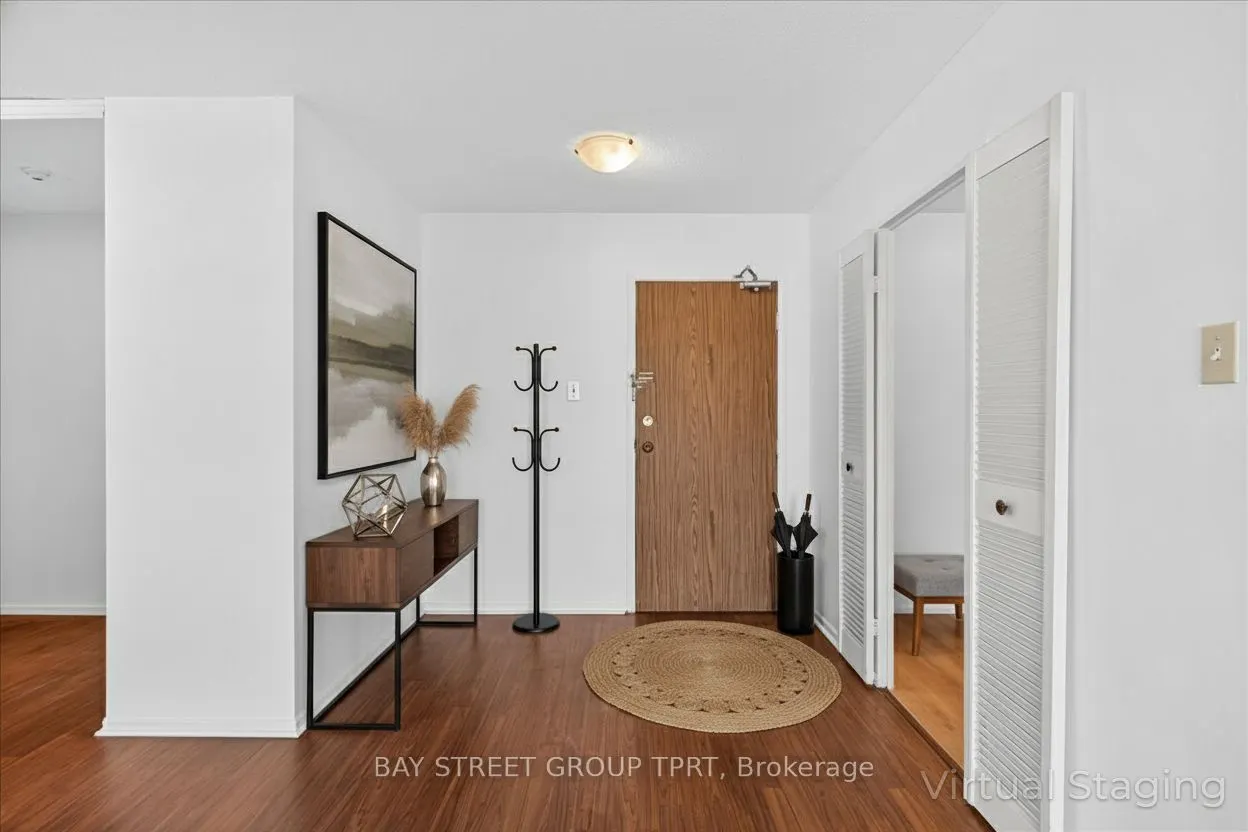 350 Seneca Hill Drive, #504