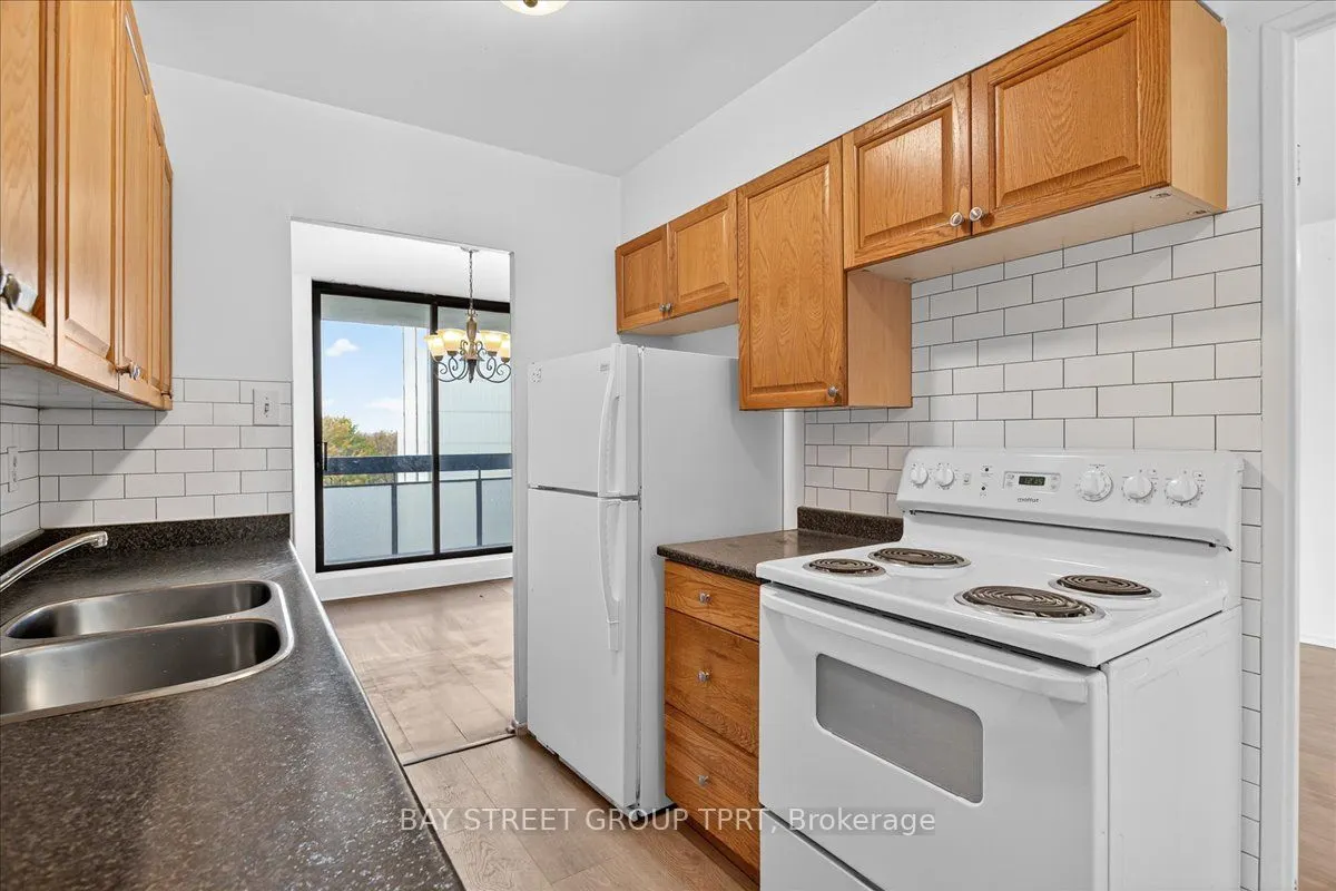 350 Seneca Hill Drive, #504