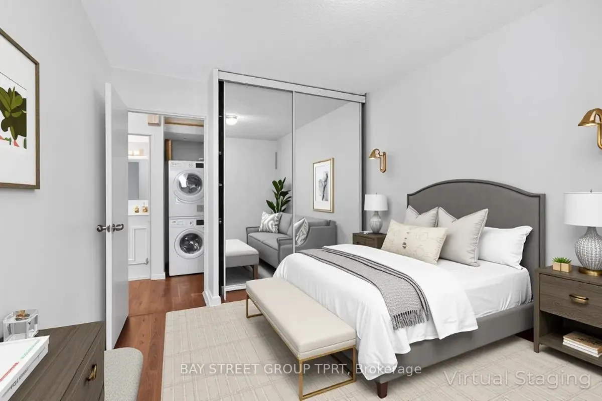 350 Seneca Hill Drive, #504