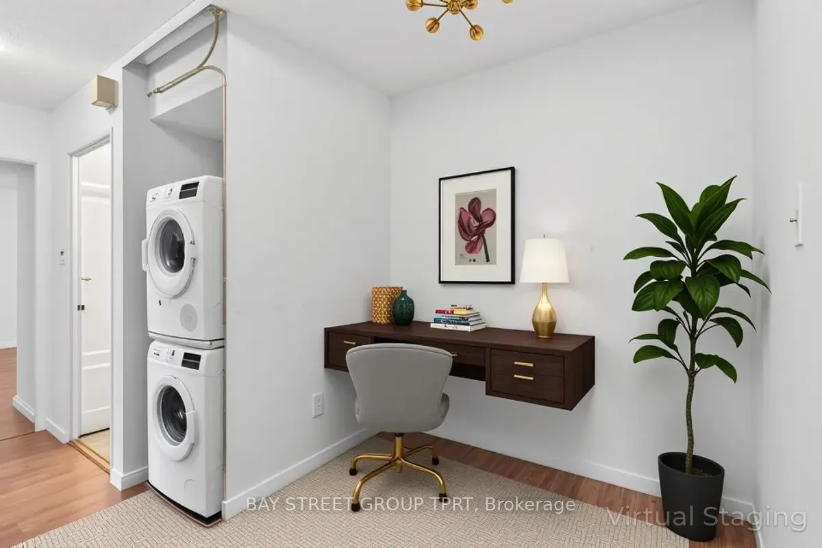 350 Seneca Hill Drive, #504