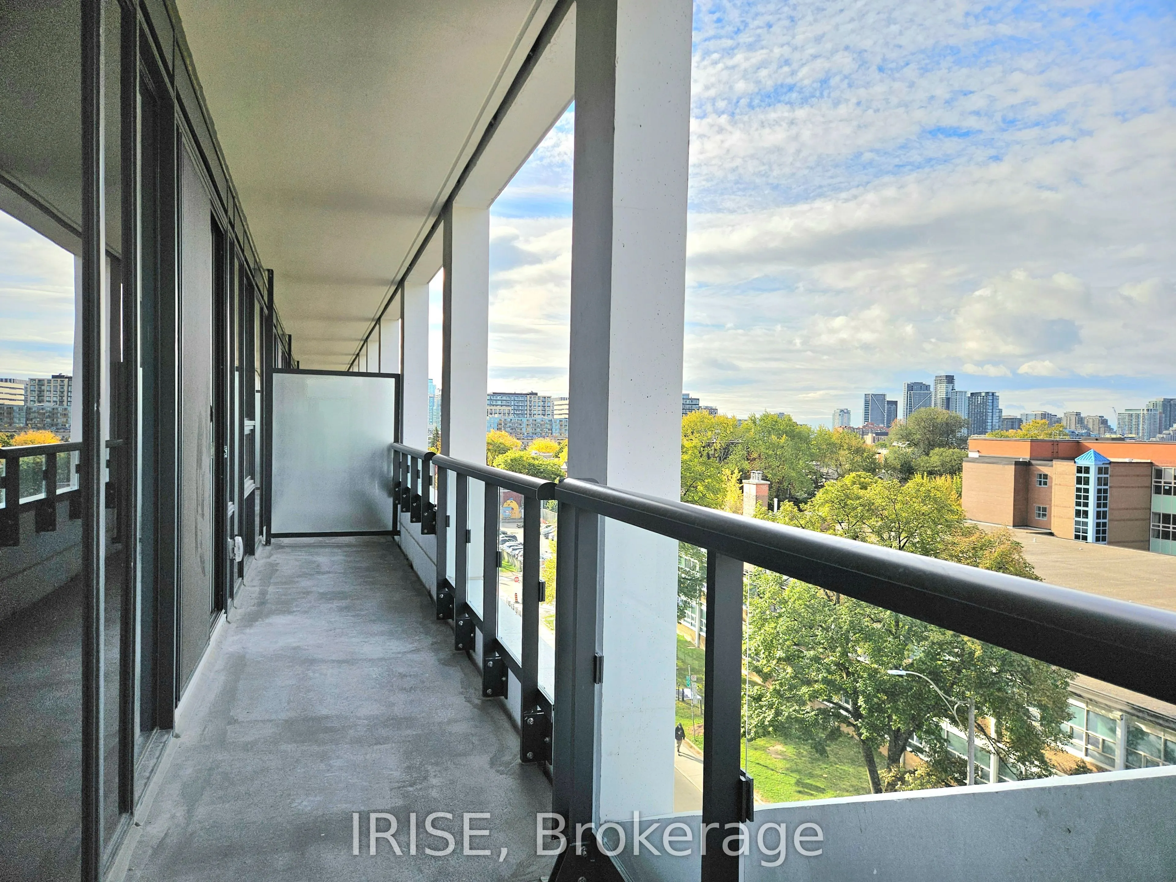 115 Denison Avenue, #611