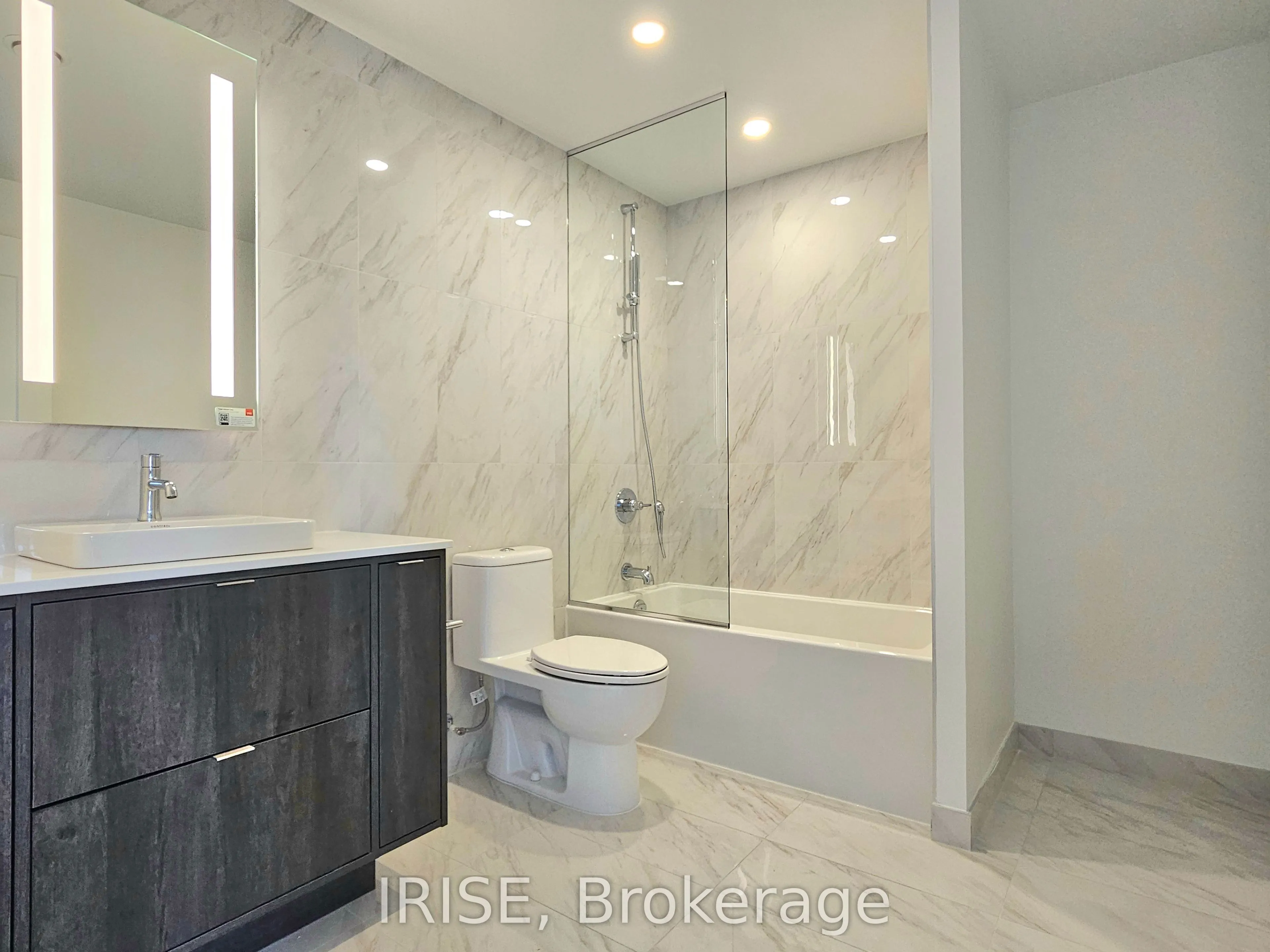 115 Denison Avenue, #611