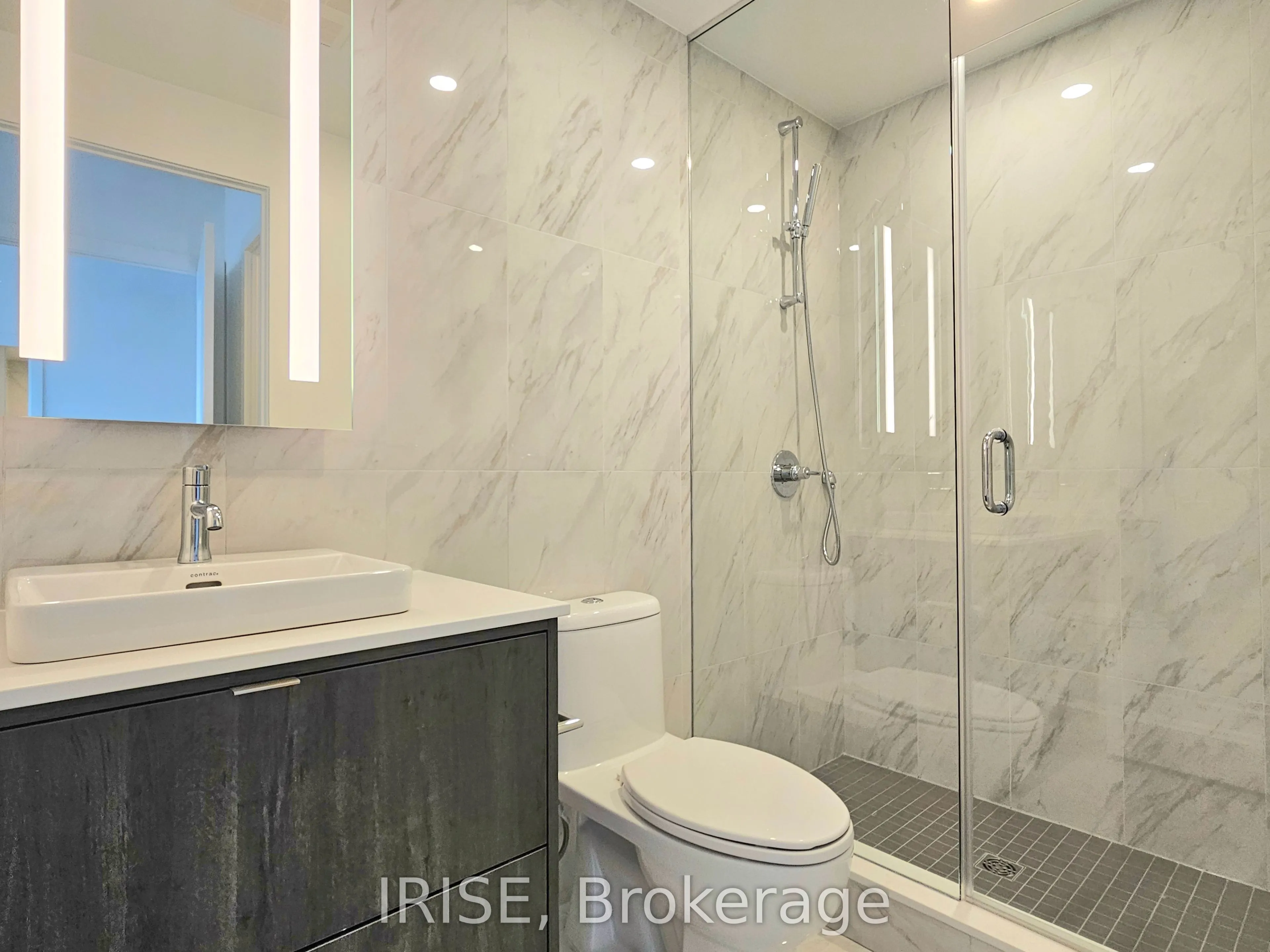 115 Denison Avenue, #611