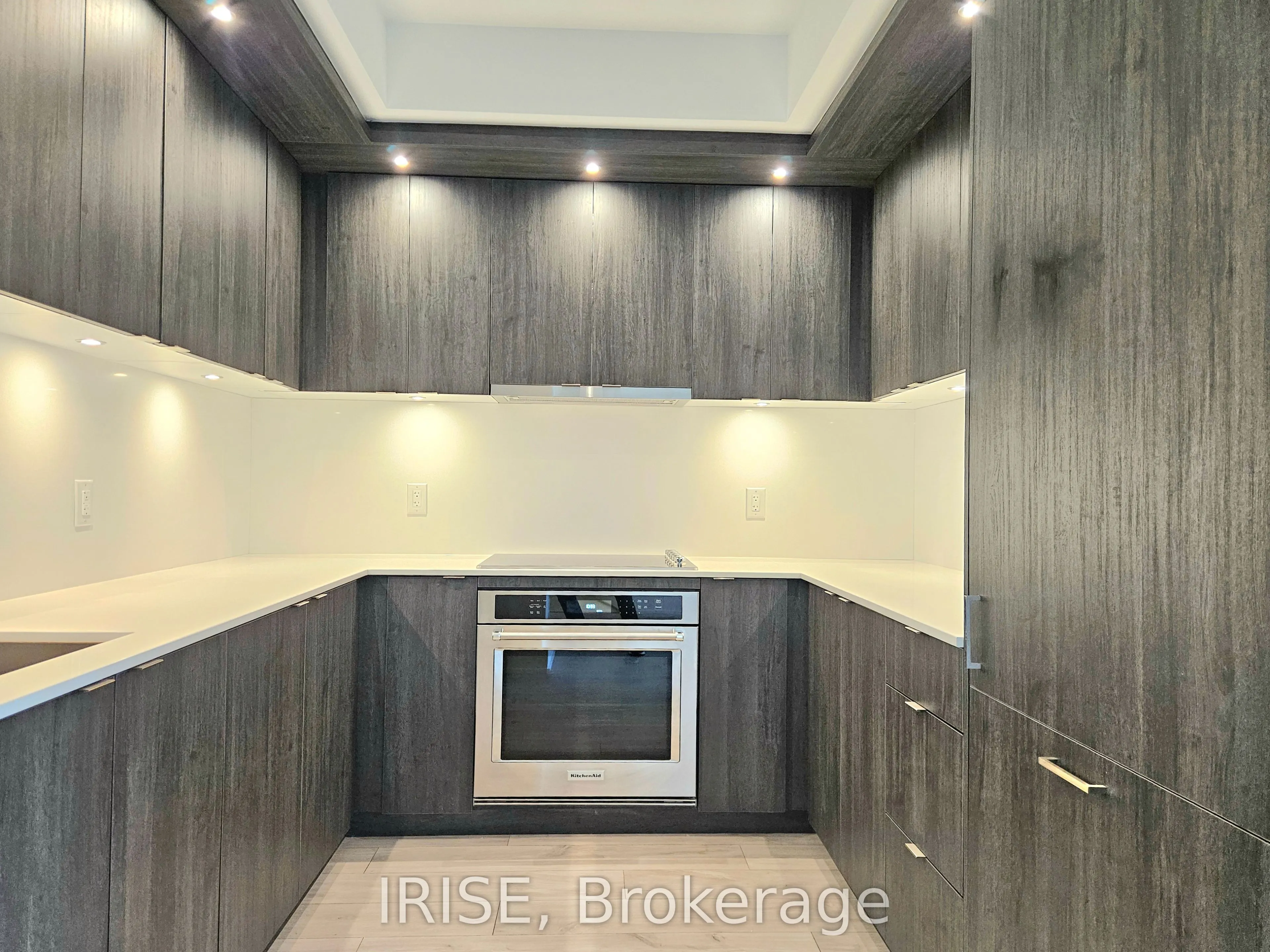 115 Denison Avenue, #611