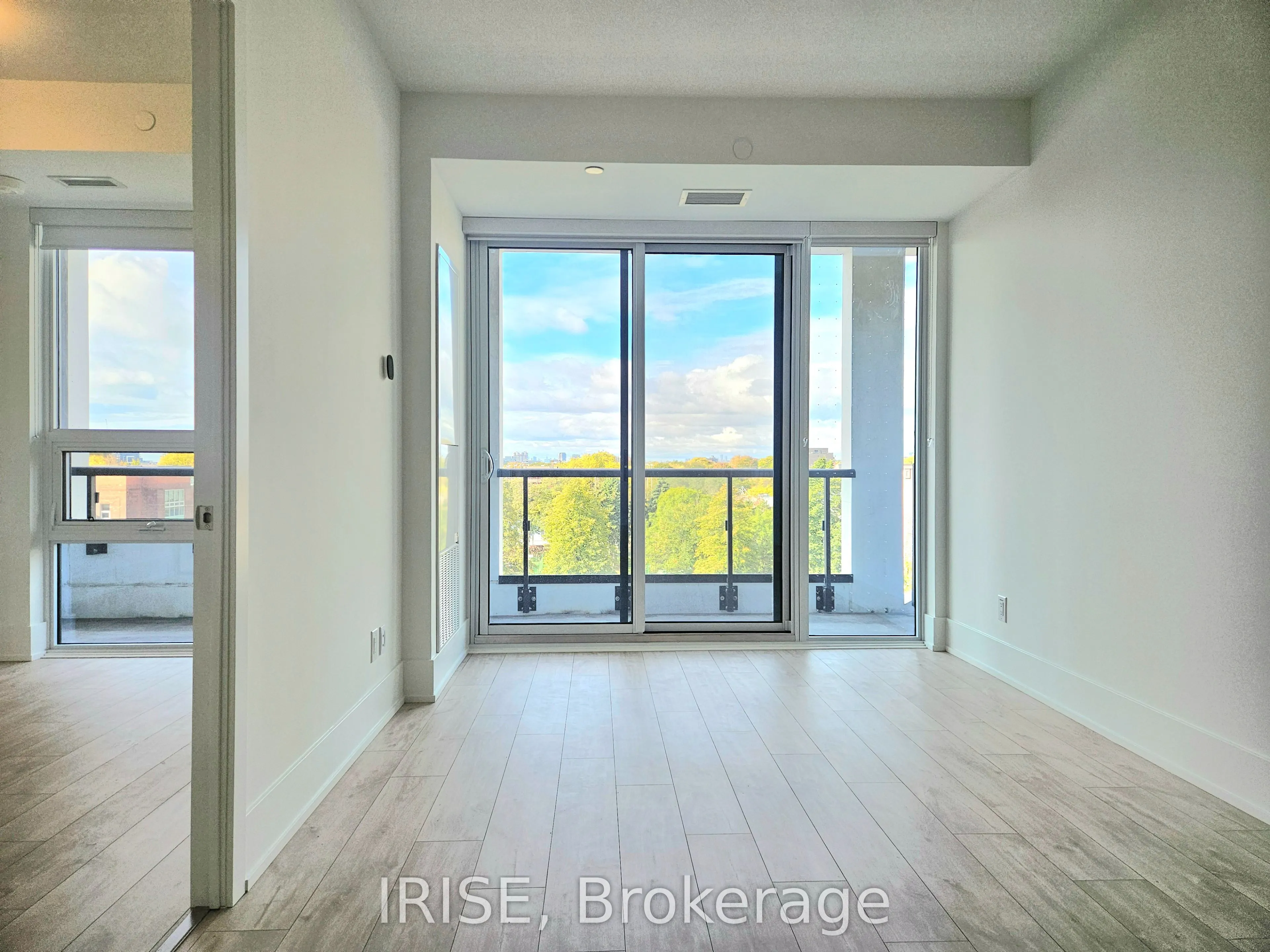 115 Denison Avenue, #611