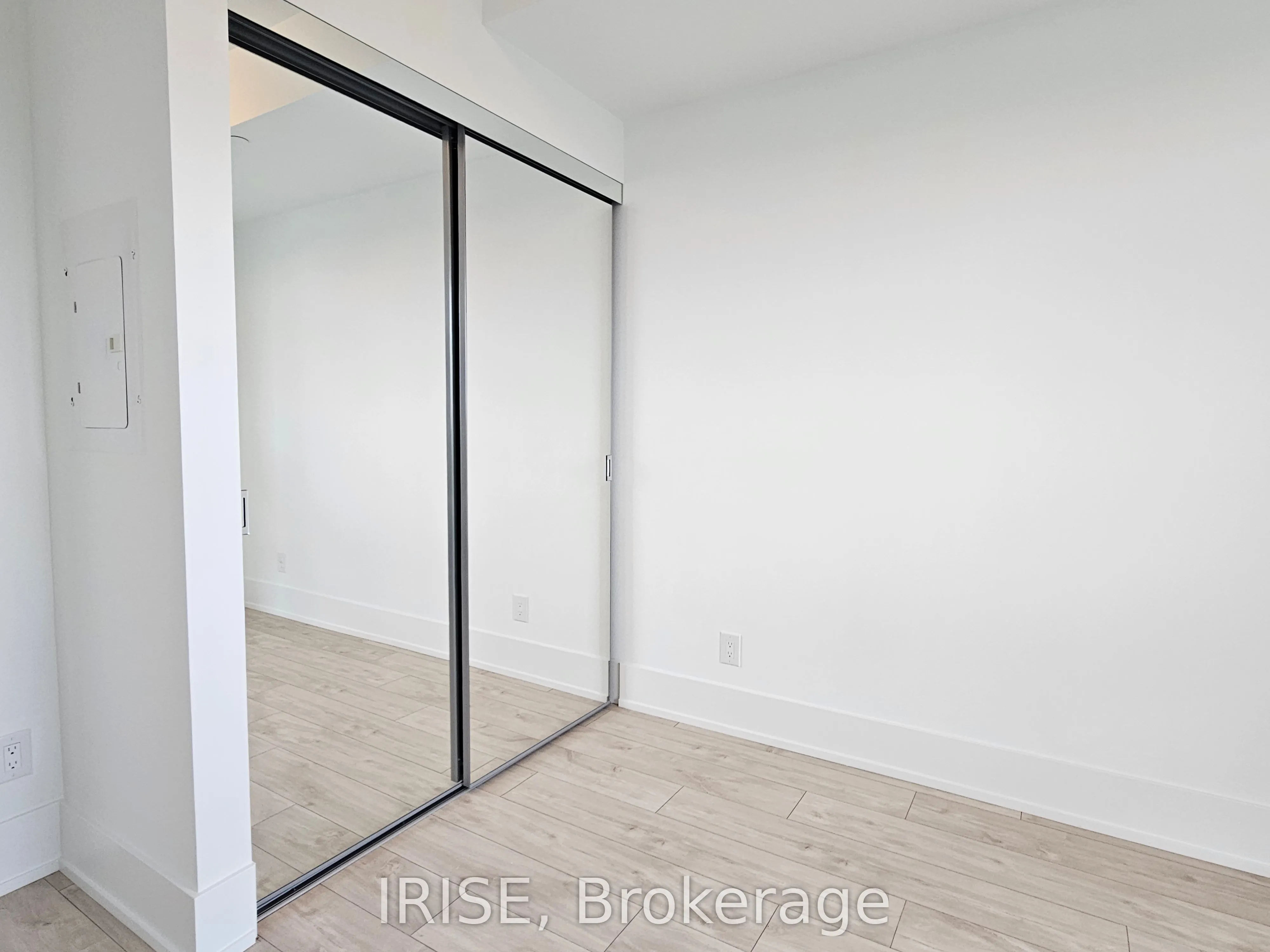 115 Denison Avenue, #611