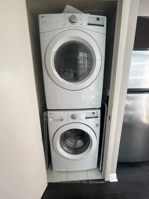 15 Bruyeres Mews, #1204