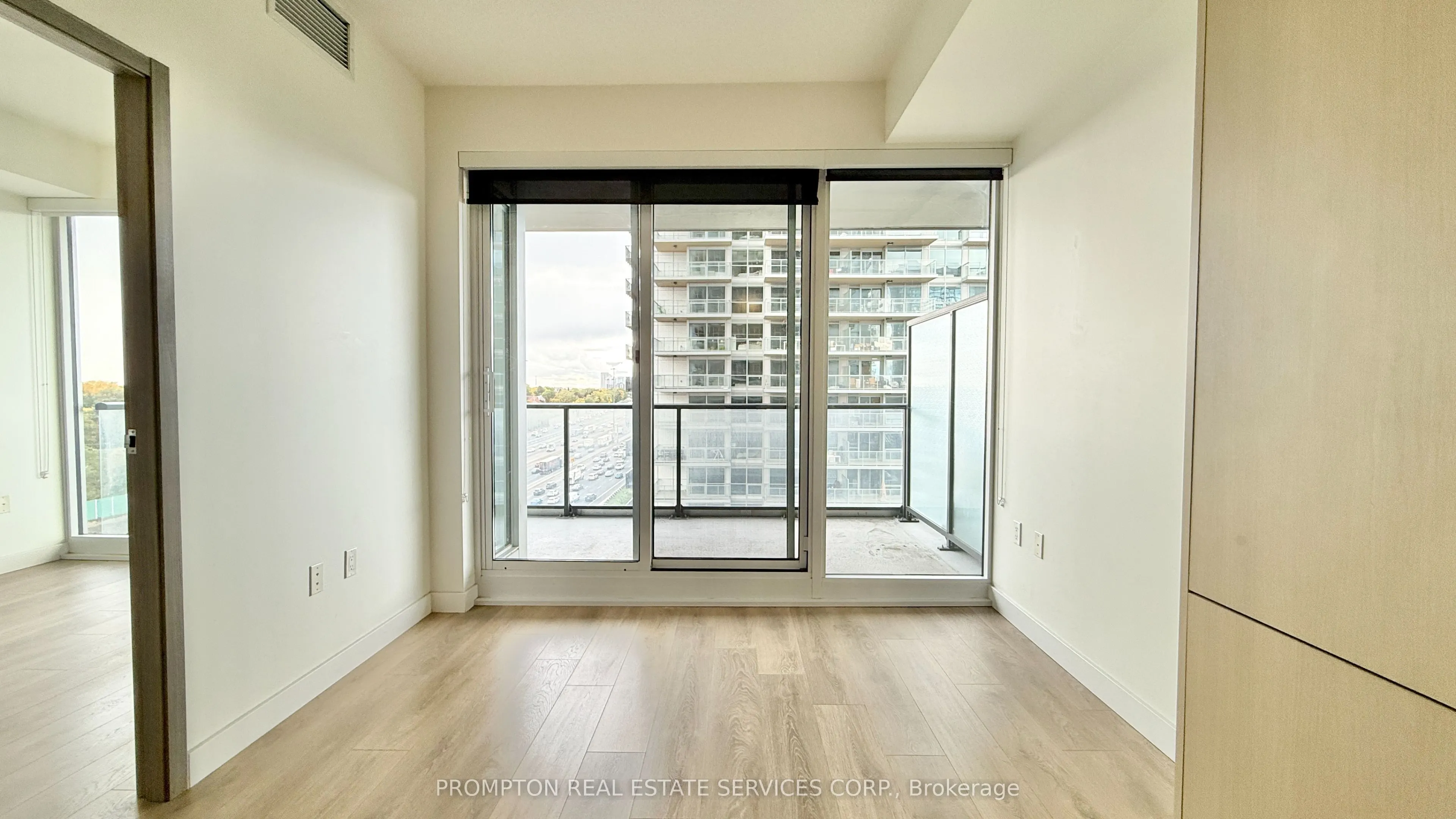 85 Mcmahon Drive, #1507