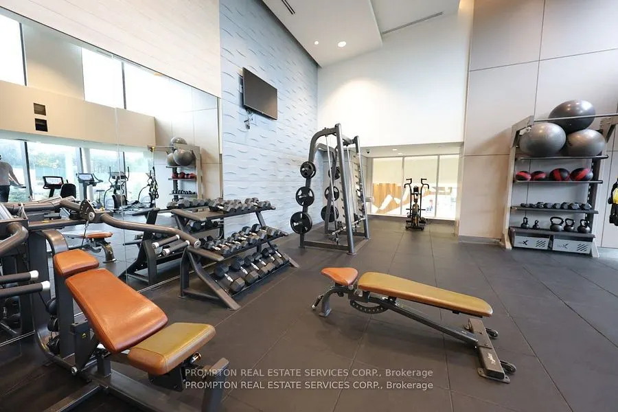 85 Mcmahon Drive, #1507