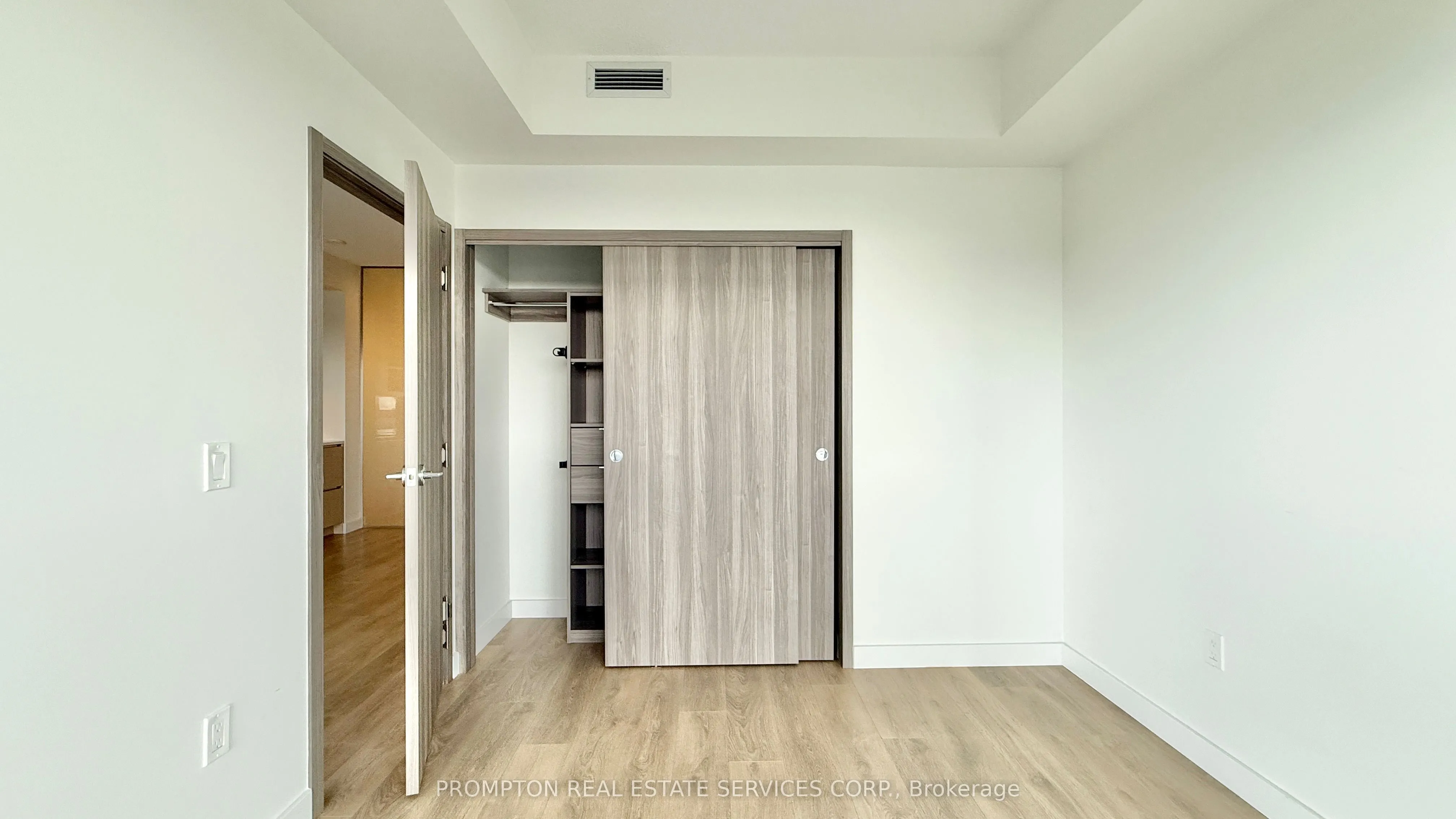 85 Mcmahon Drive, #1507