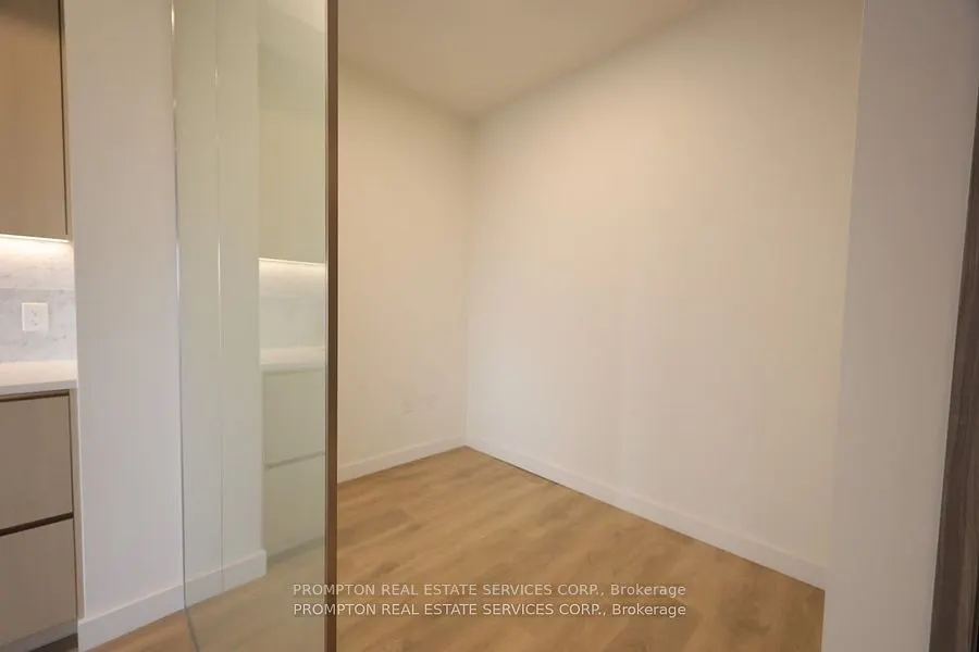 85 Mcmahon Drive, #1507