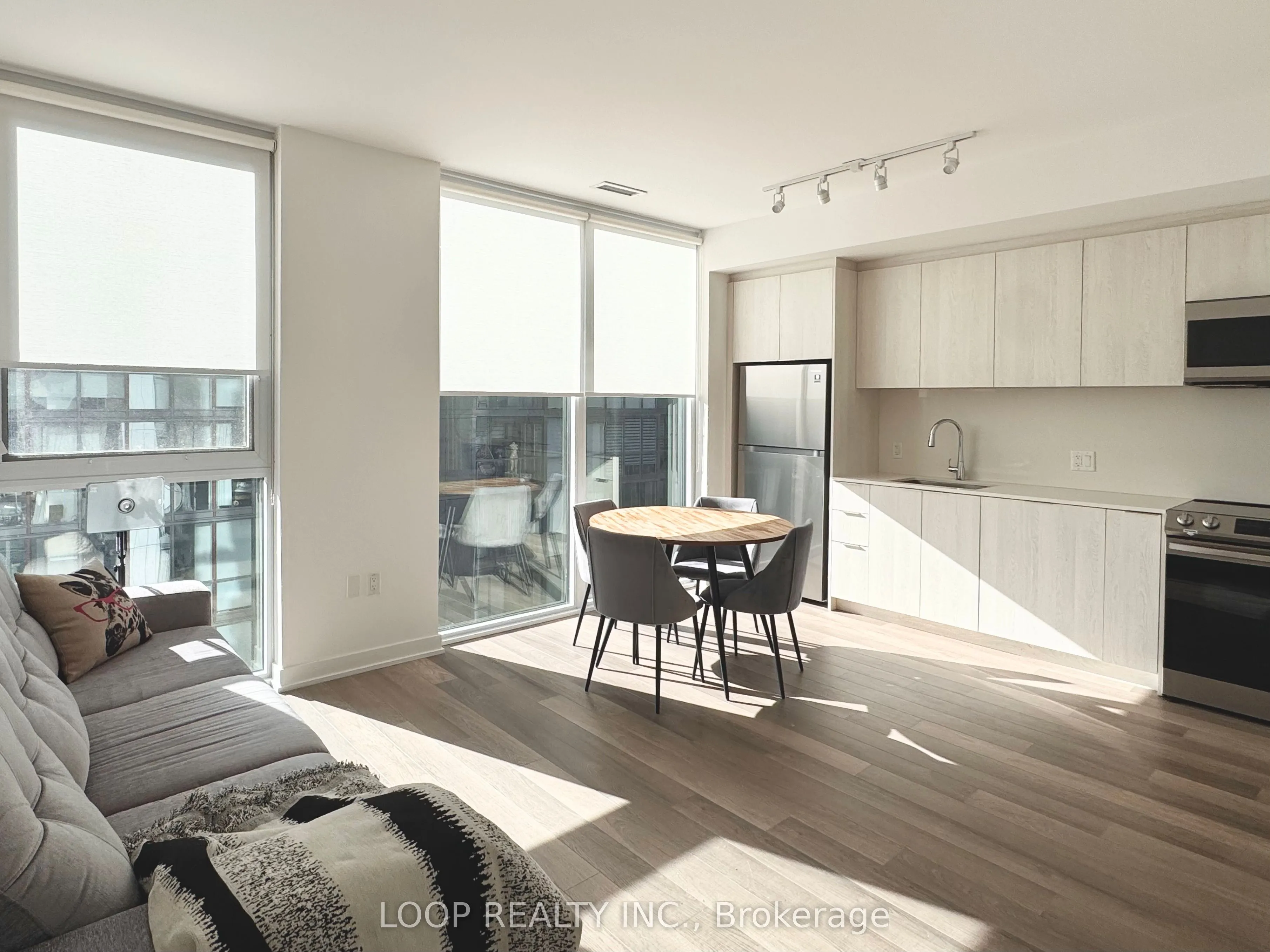 357 King Street W, #1308