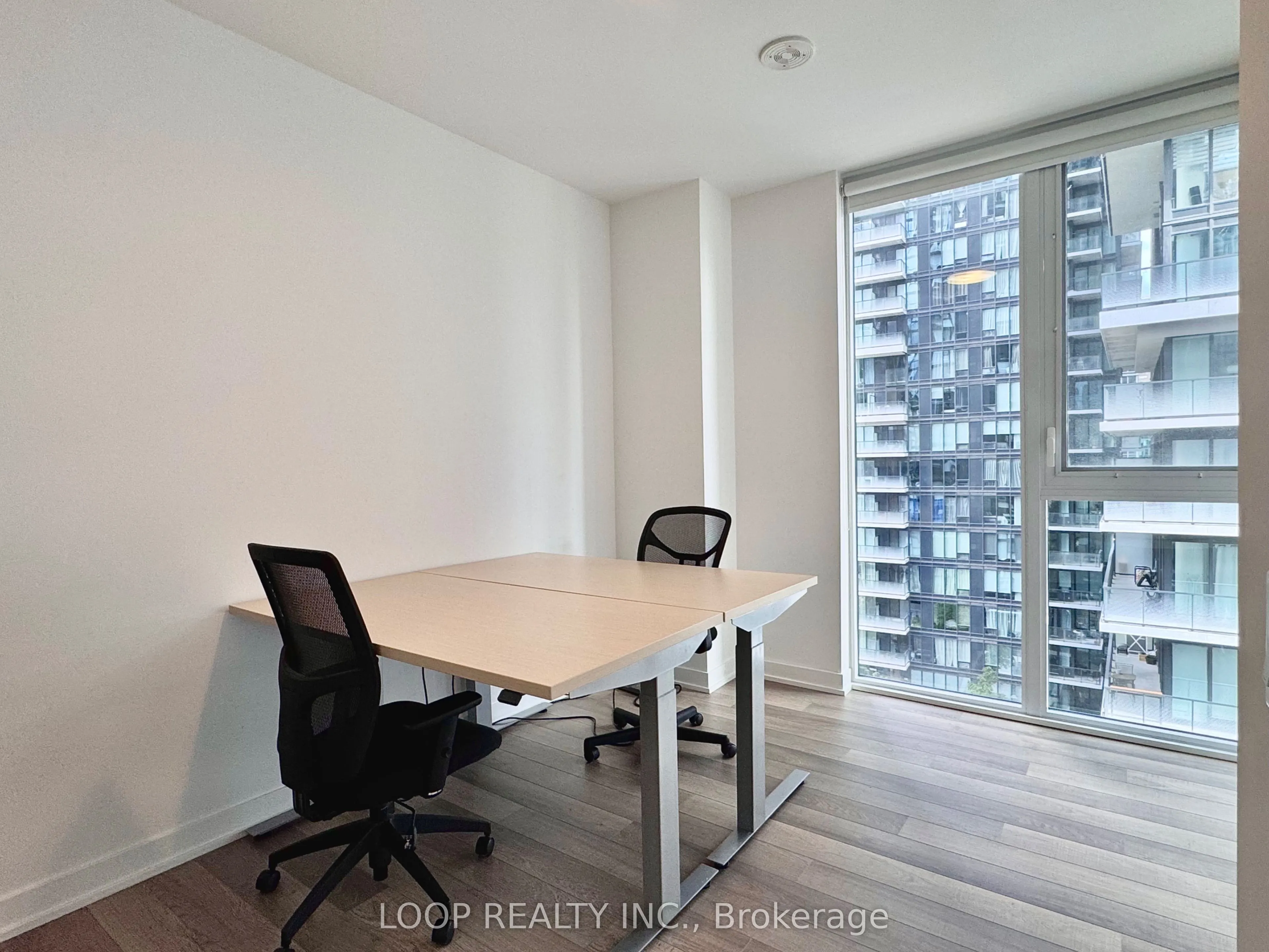 357 King Street W, #1308
