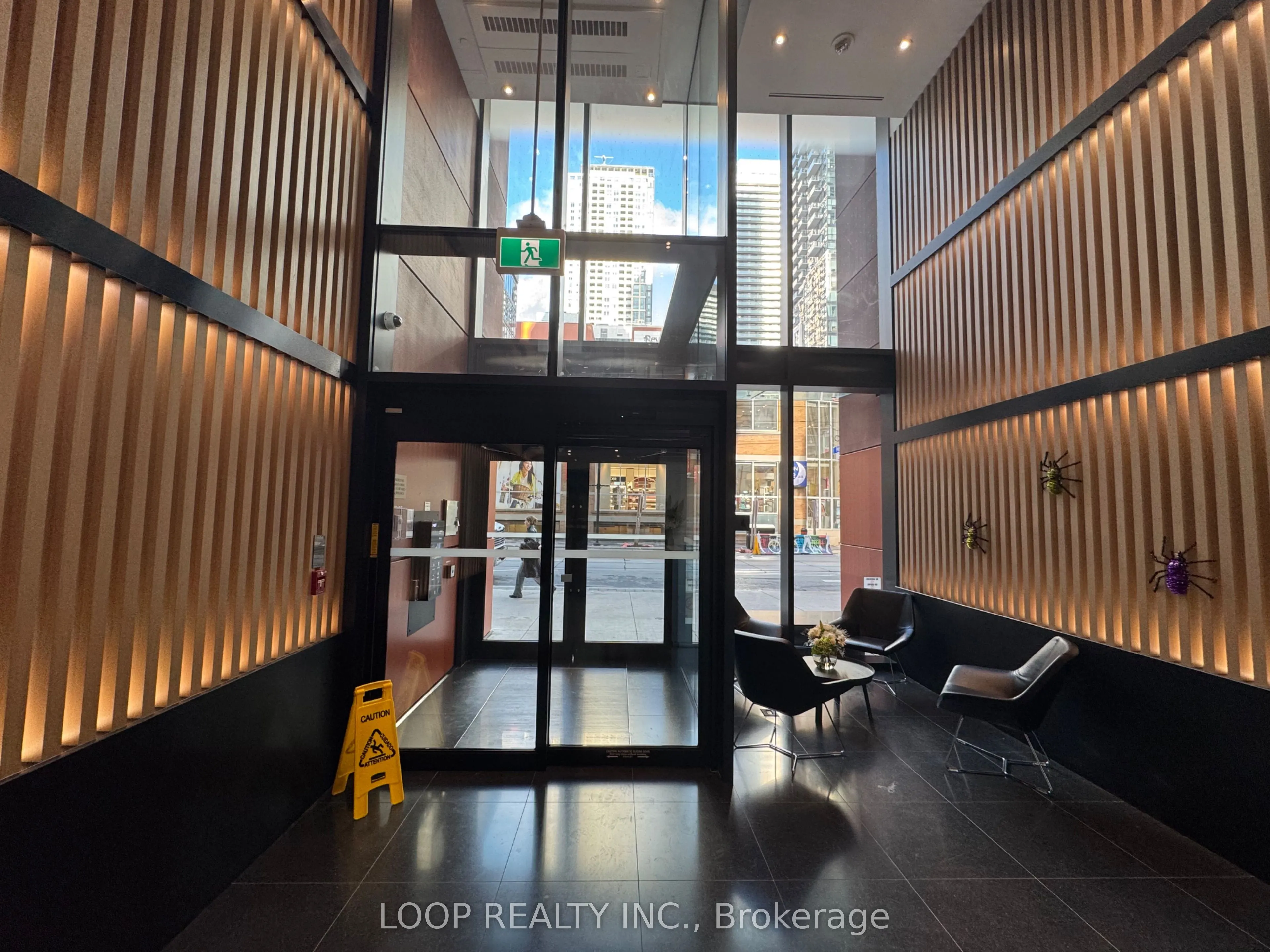 357 King Street W, #1308