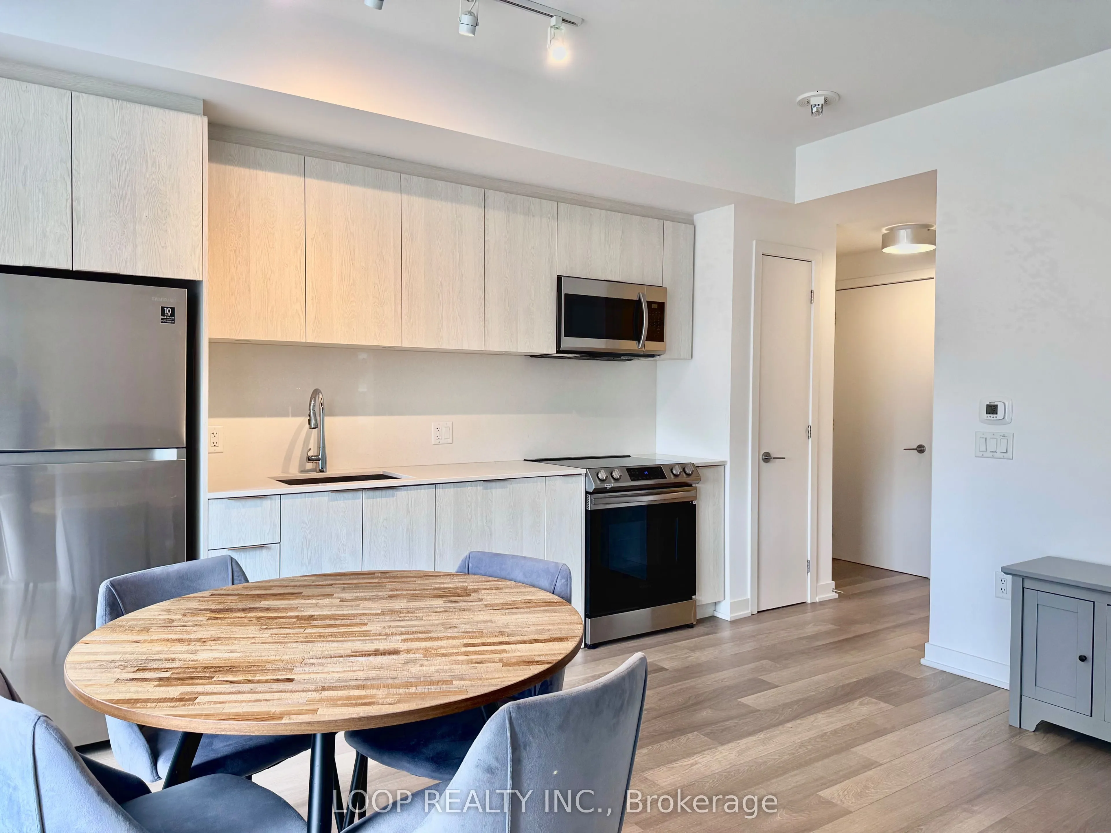 357 King Street W, #1308