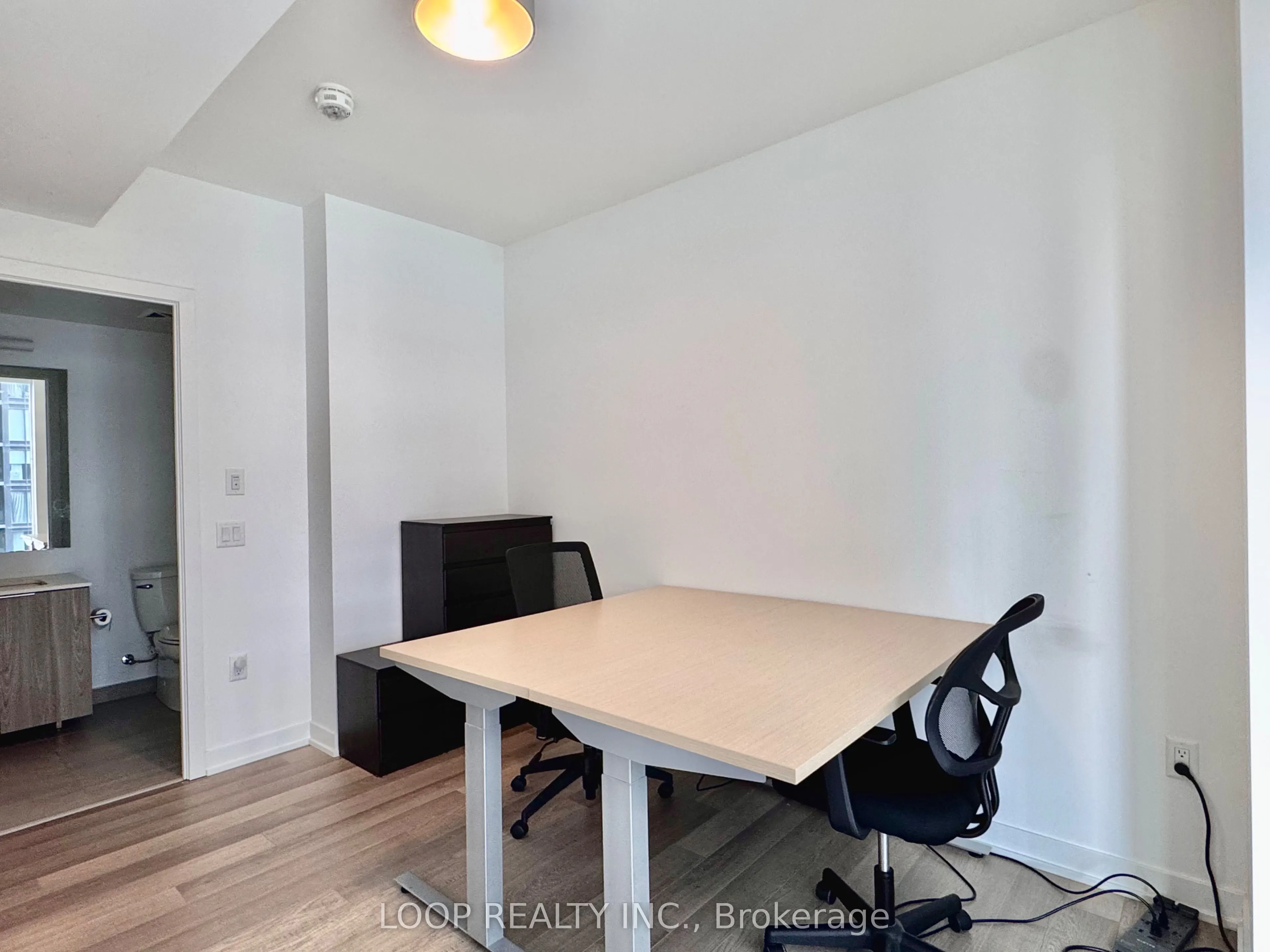 357 King Street W, #1308