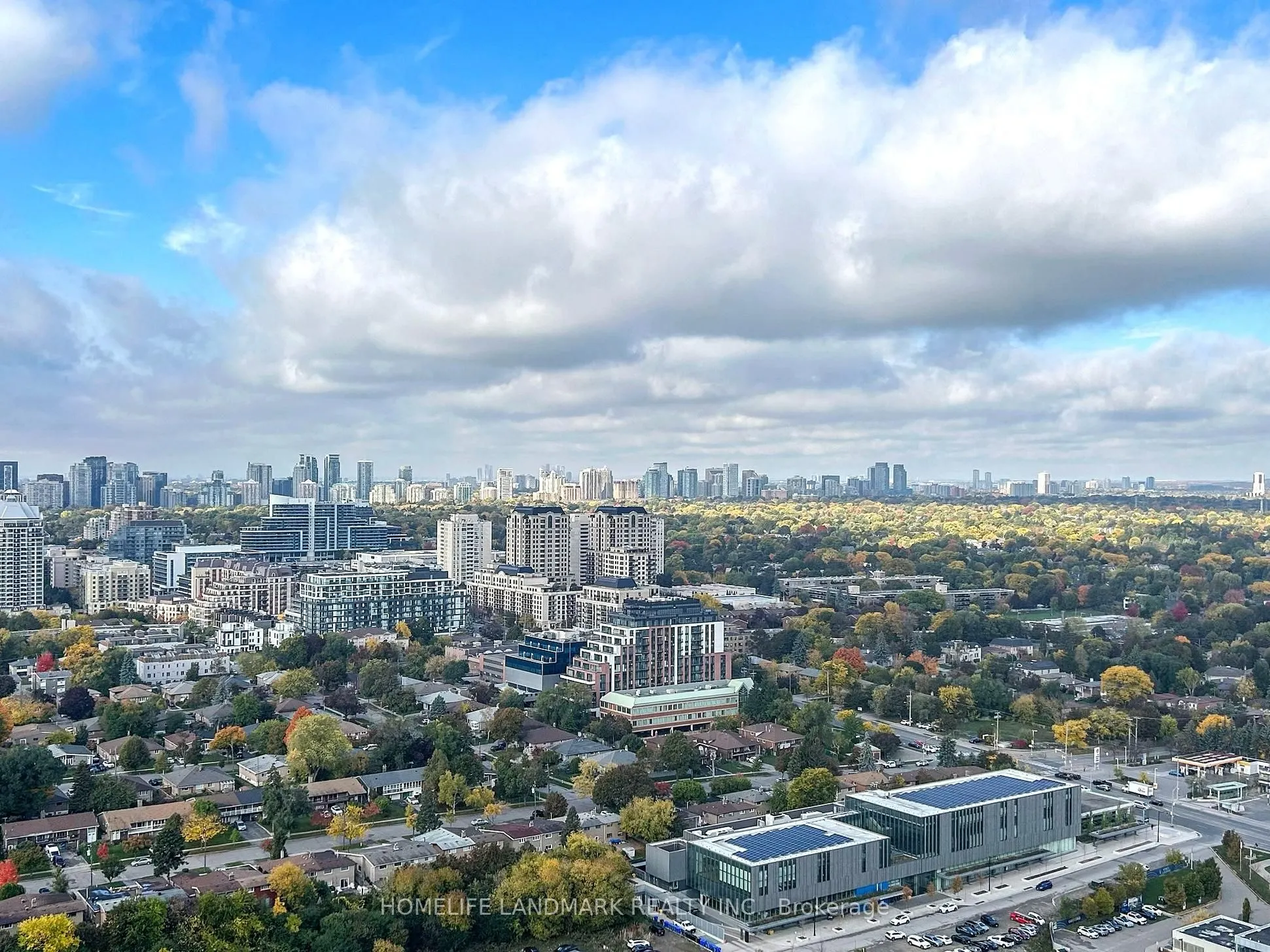 95 Mcmahom Drive, #4007