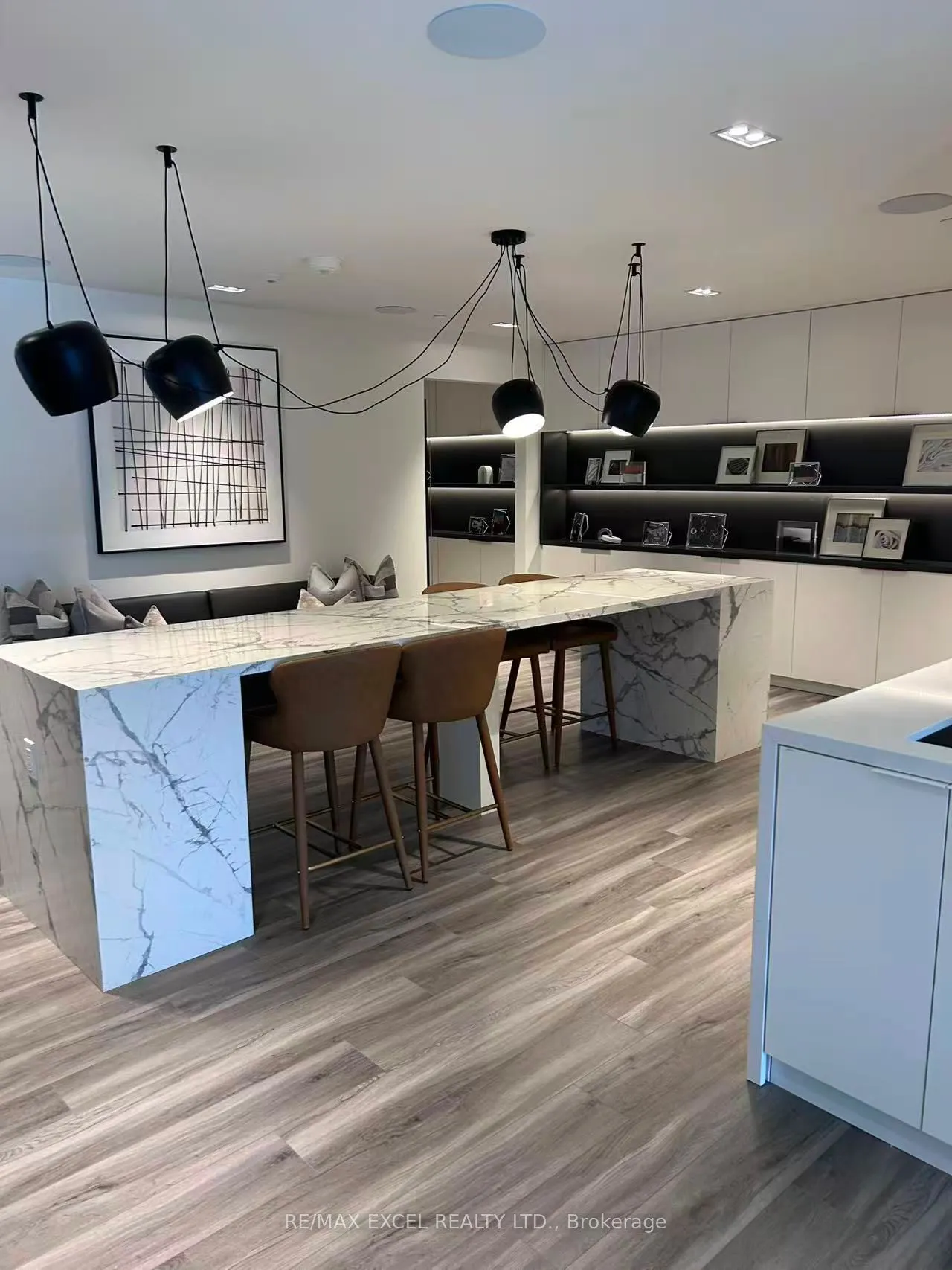 115 Denison Avenue, #811