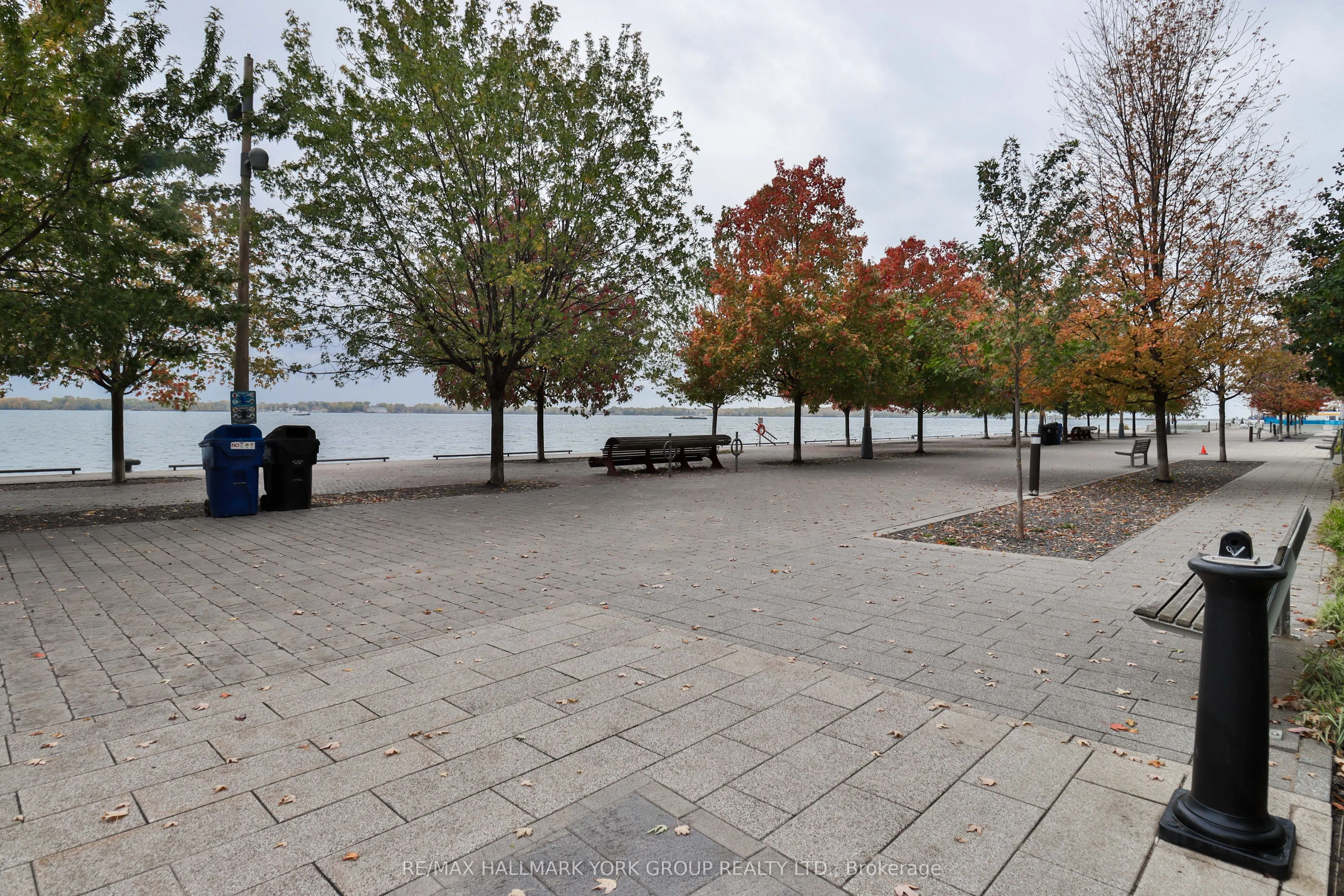 29 Queens Quay E, #505