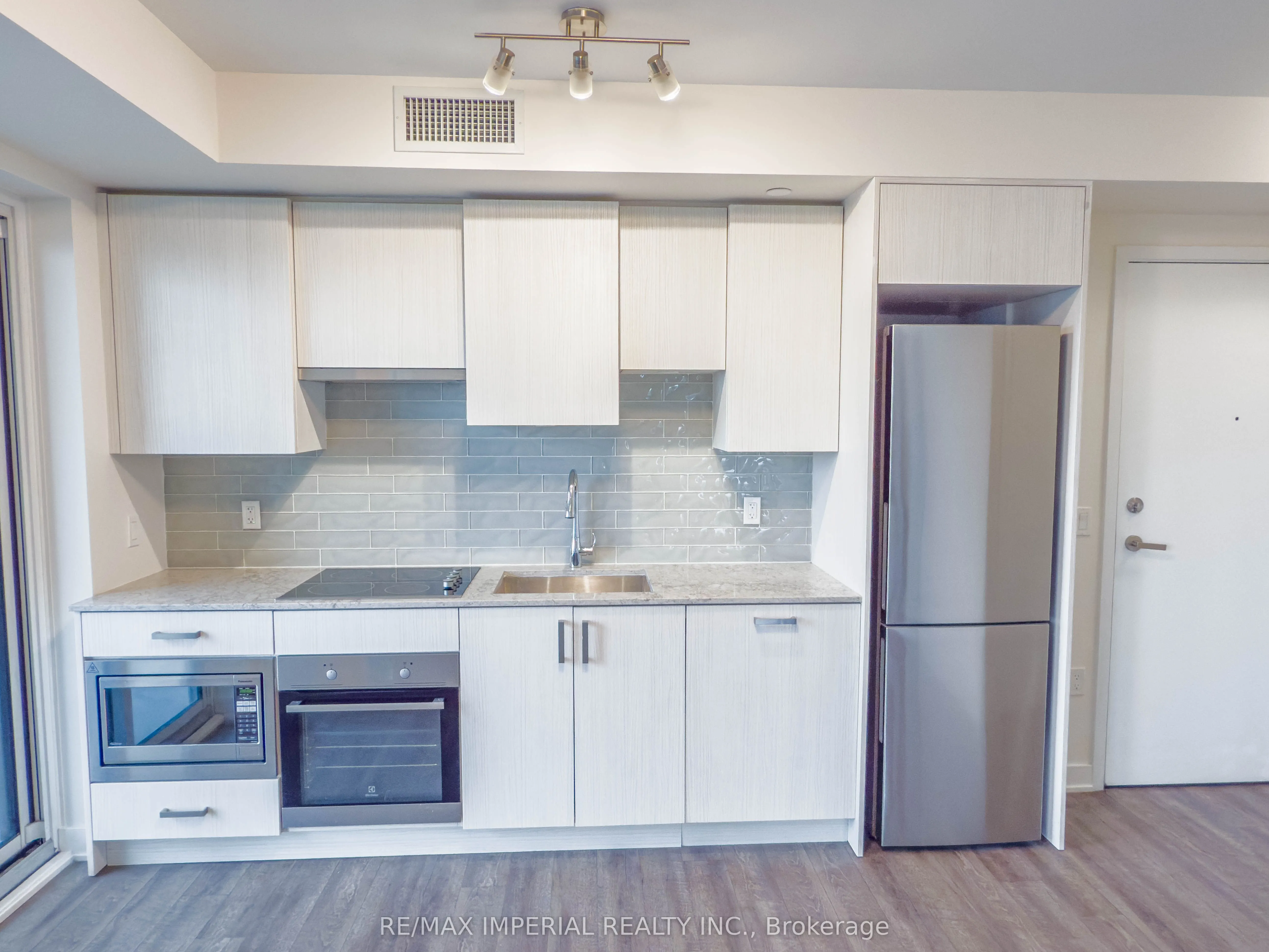 99 Broadway Avenue, #2203 Nt