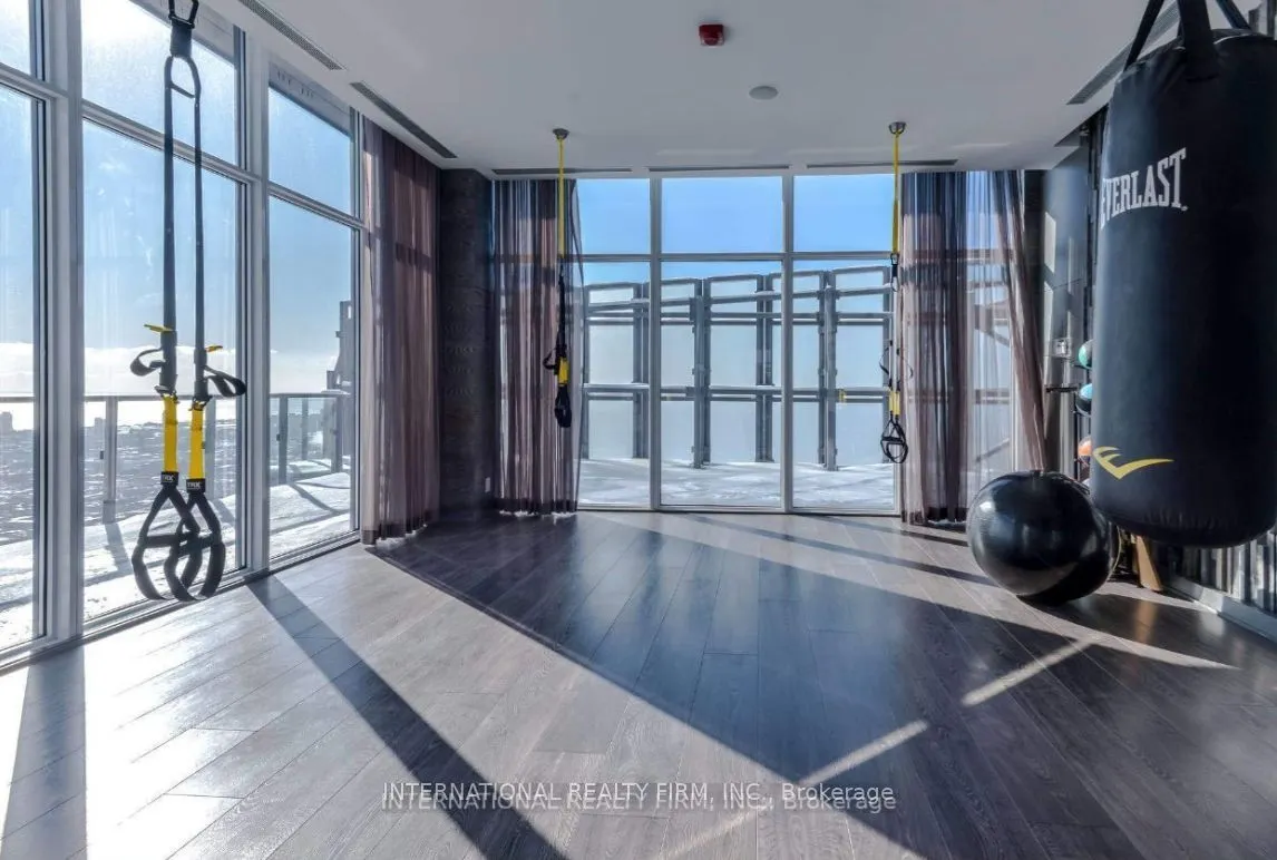 1080 Bay Street N, #4901