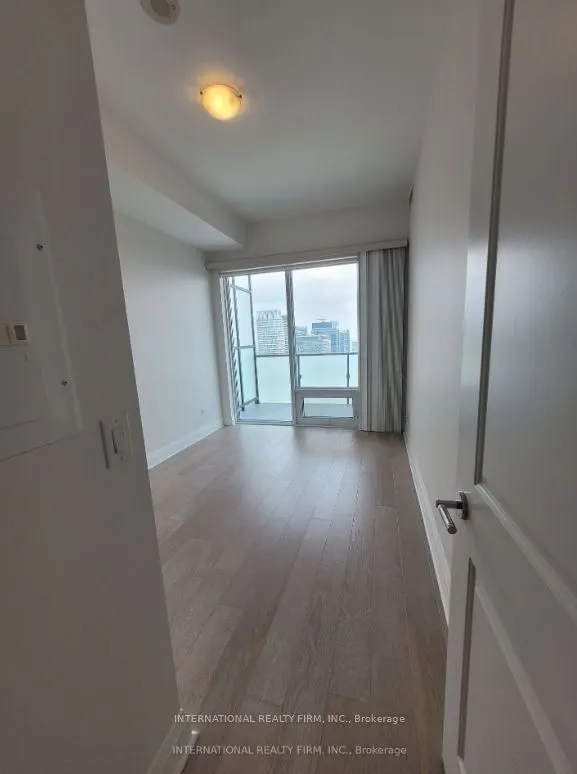 1080 Bay Street N, #4901