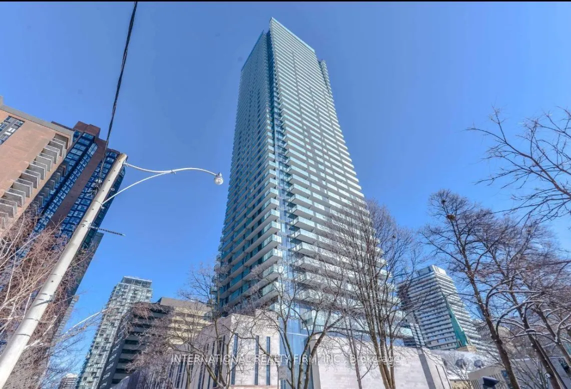 1080 Bay Street N, #4901