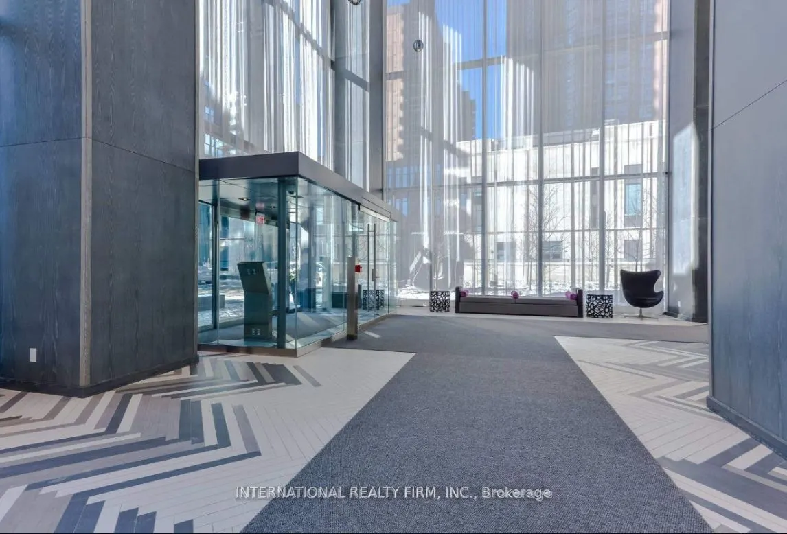 1080 Bay Street N, #4901