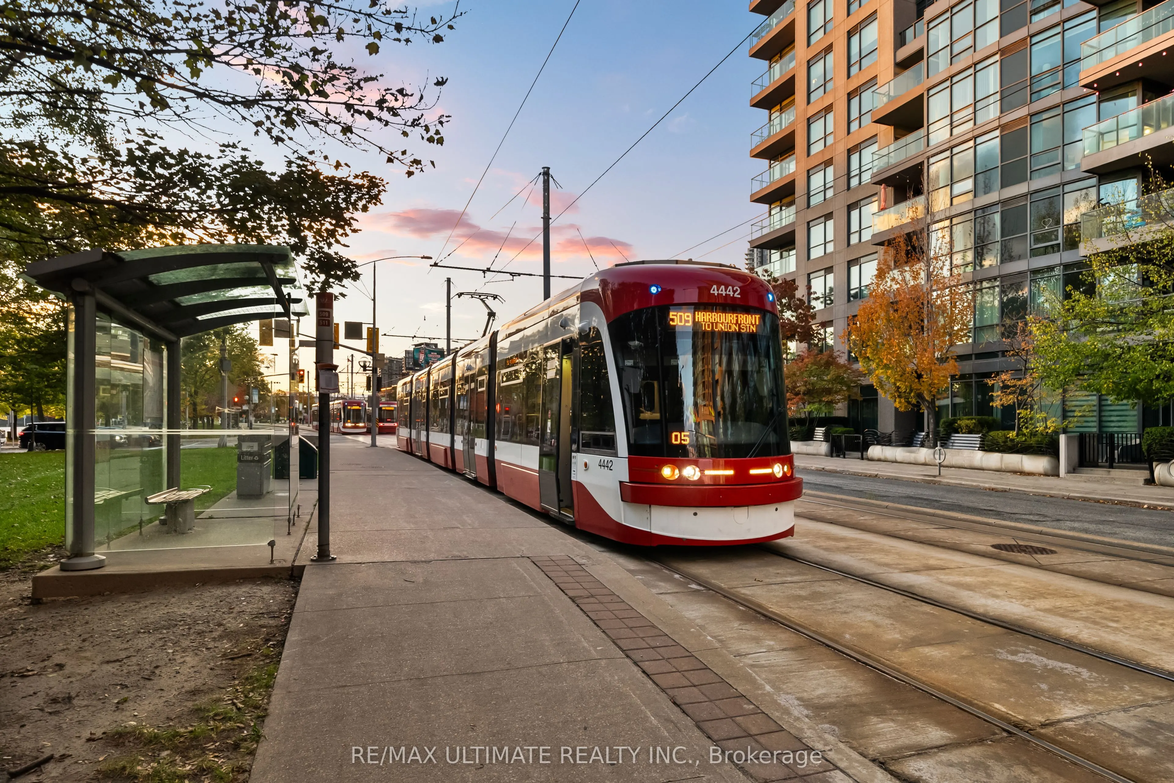 231 Fort York Boulevard, #1222