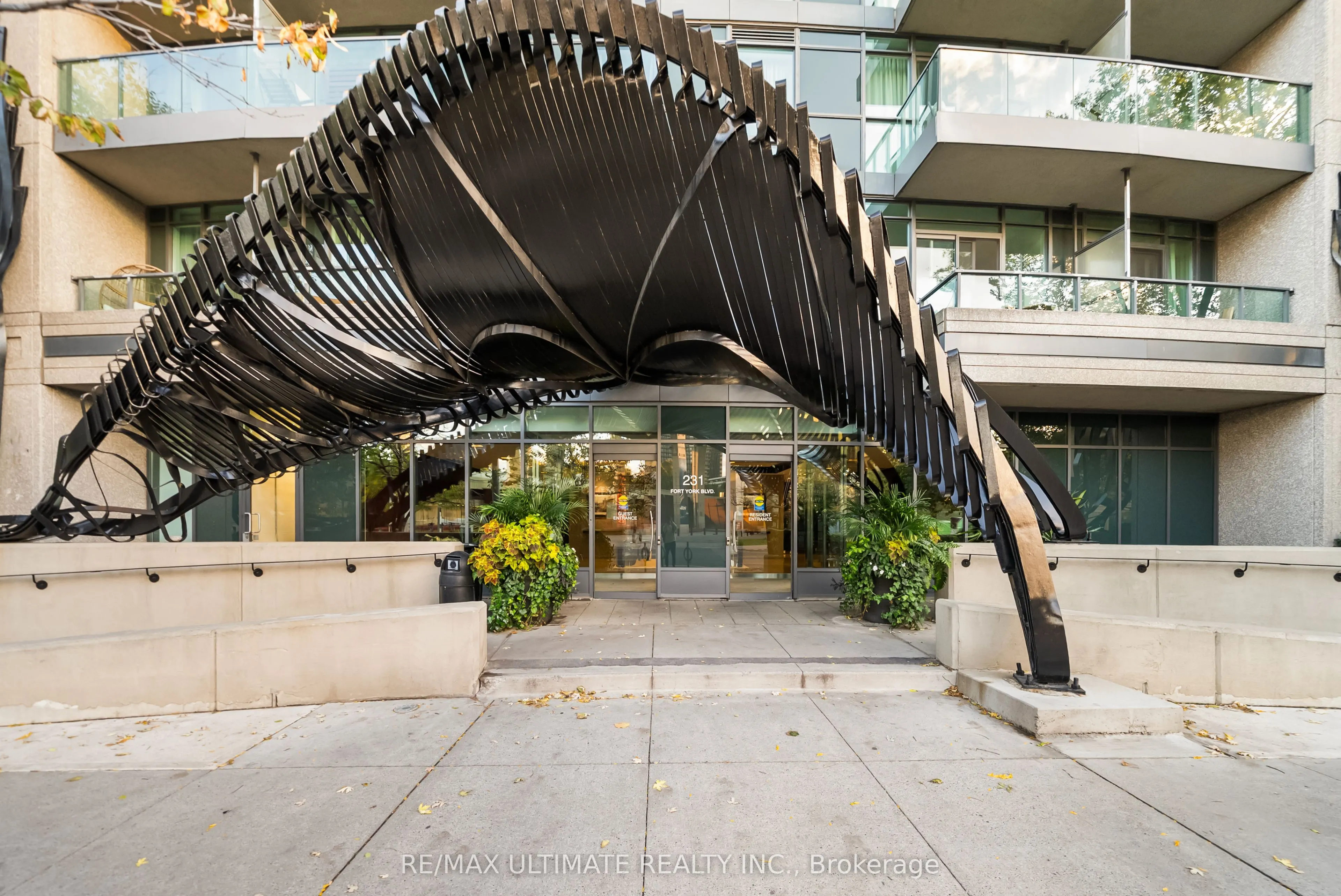 231 Fort York Boulevard, #1222