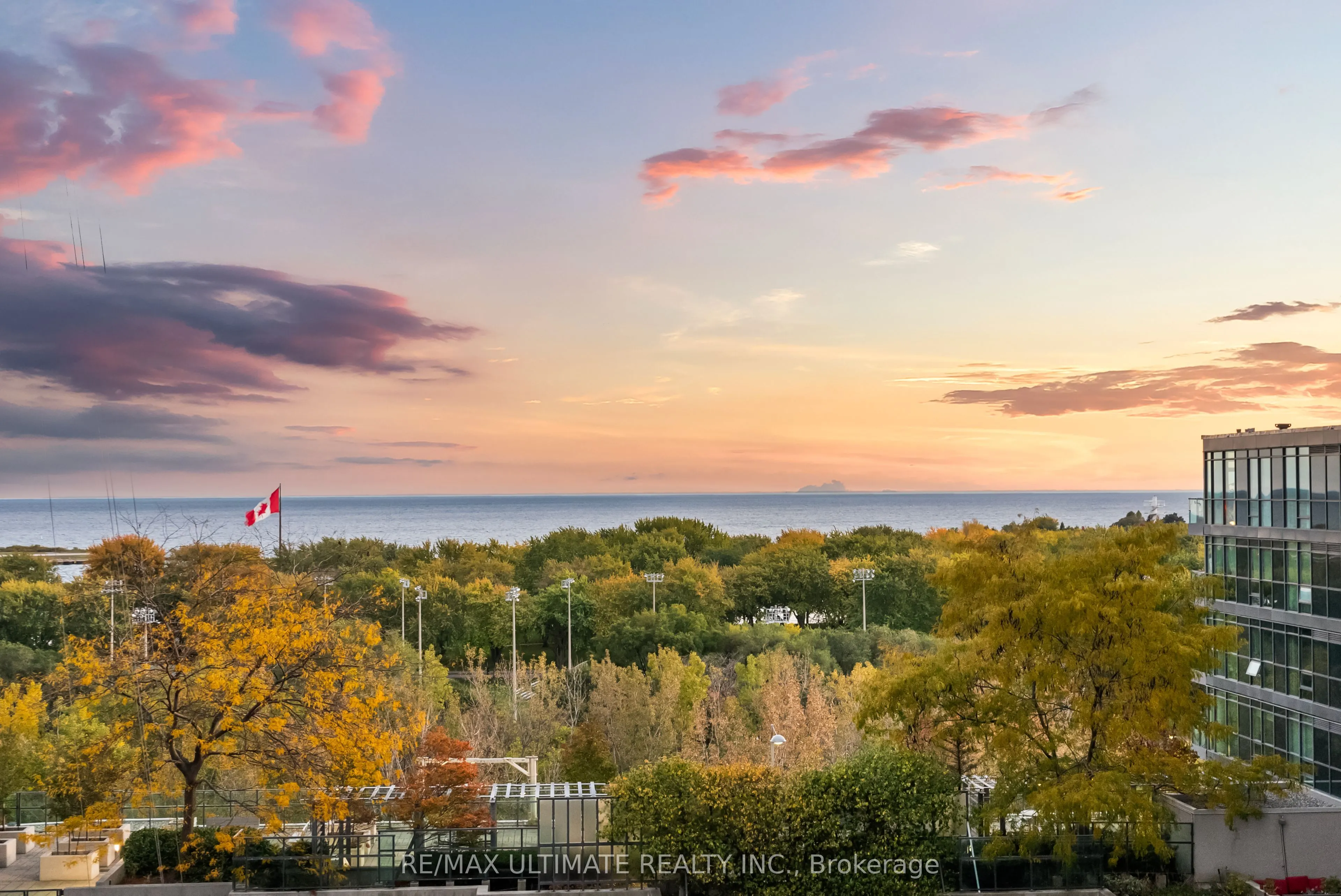 231 Fort York Boulevard, #1222