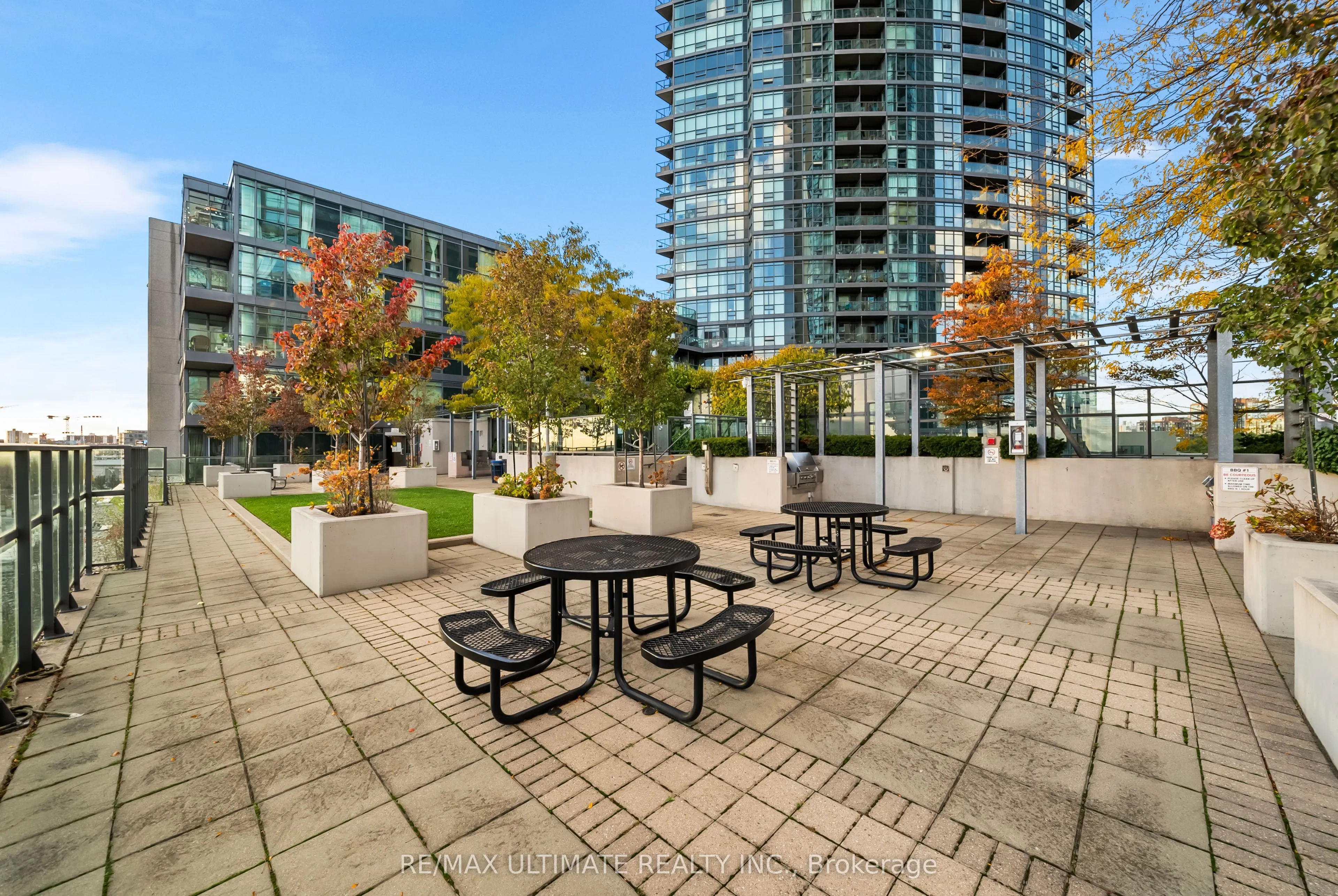 231 Fort York Boulevard, #1222
