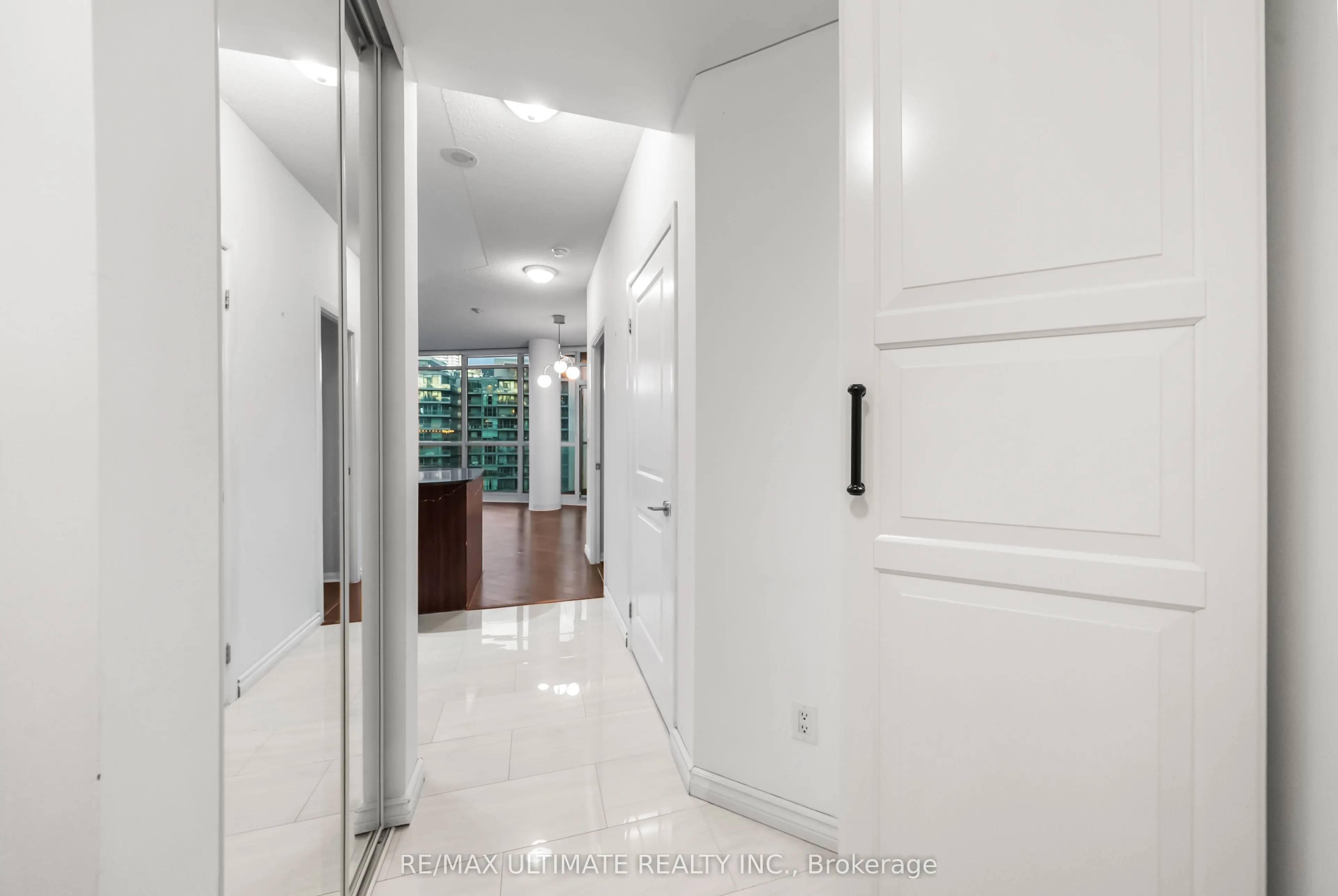 231 Fort York Boulevard, #1222