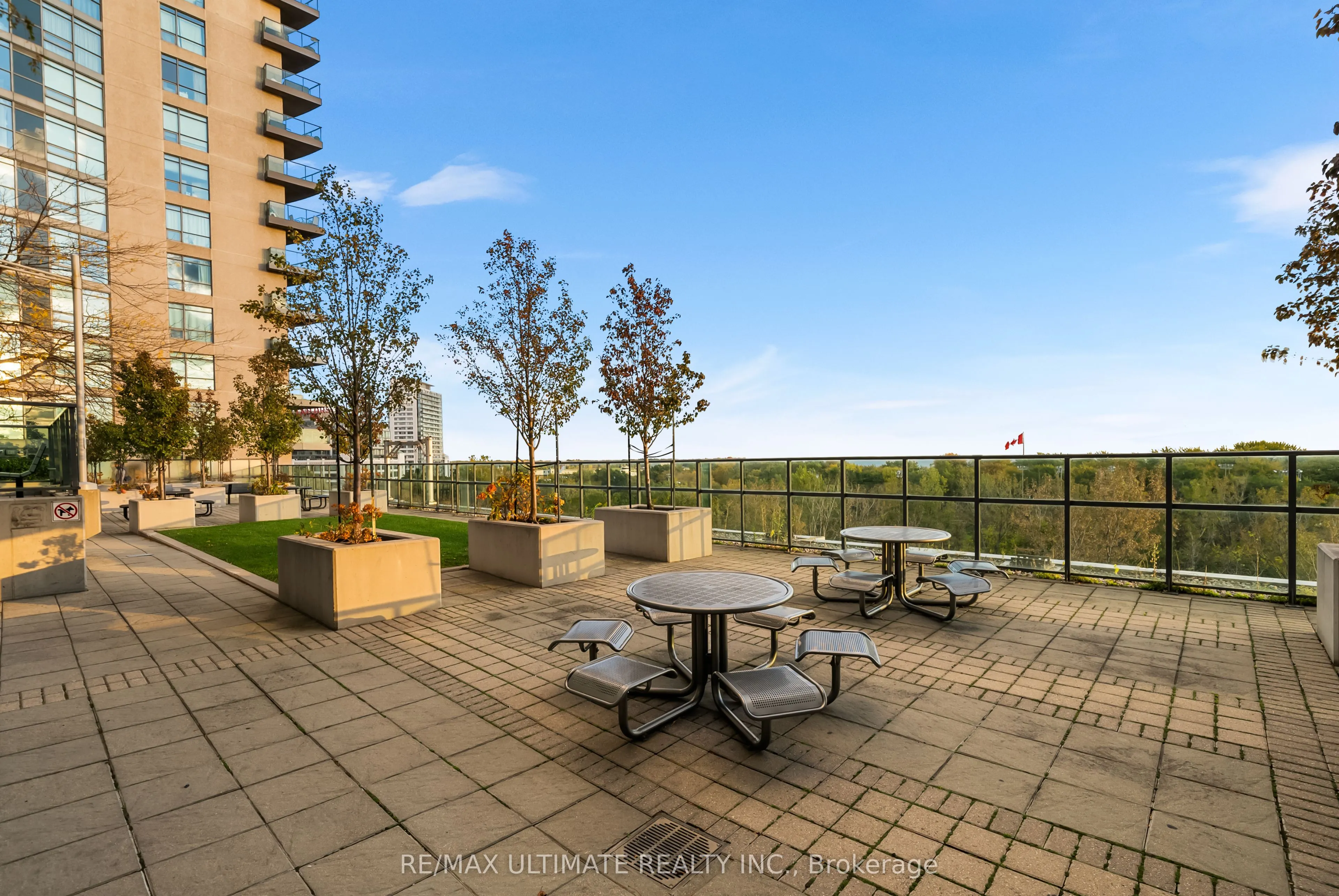 231 Fort York Boulevard, #1222