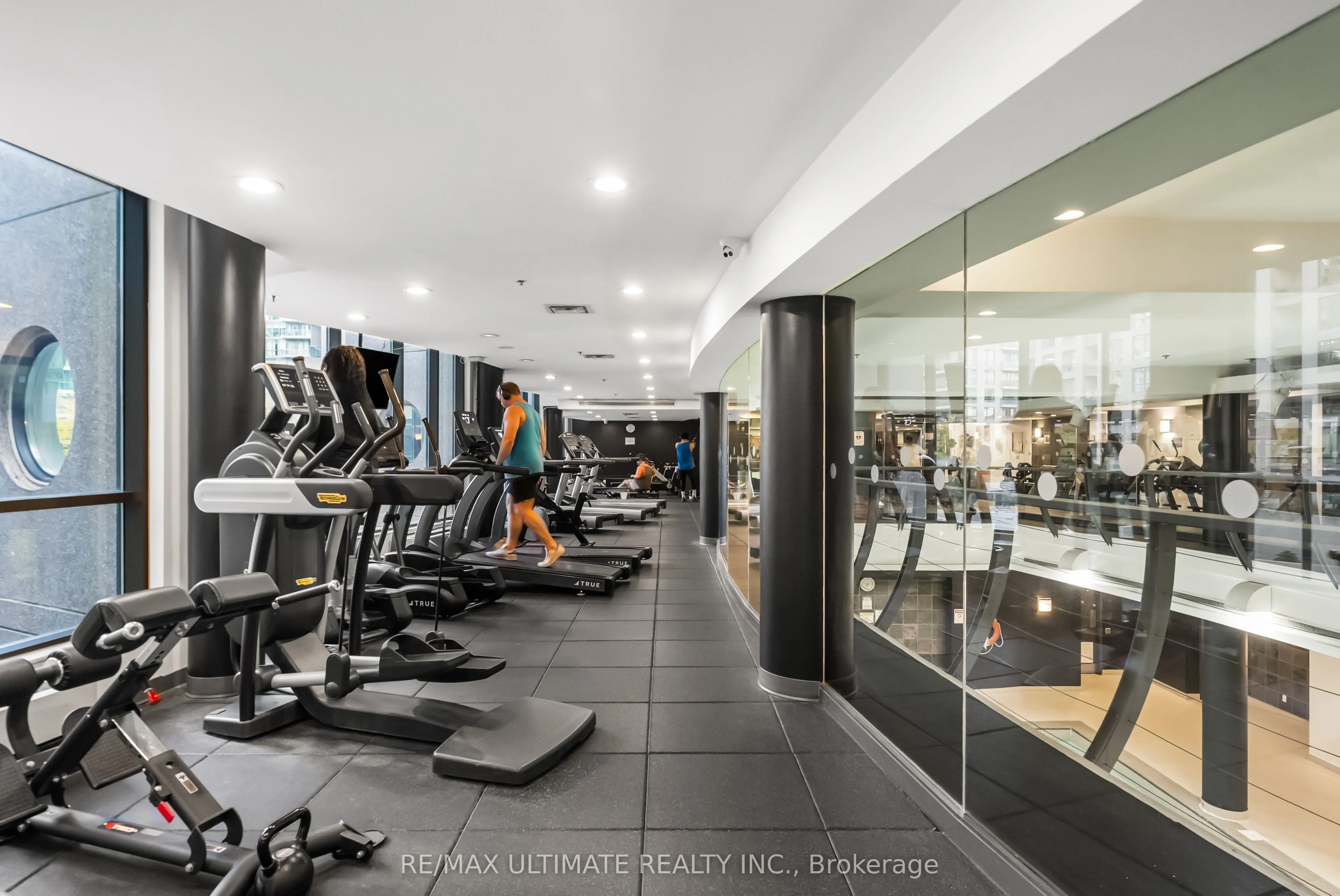 231 Fort York Boulevard, #1222