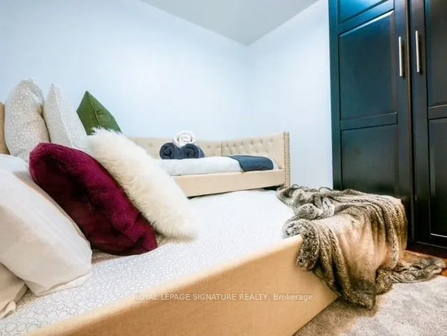 112 George Street, #Th101