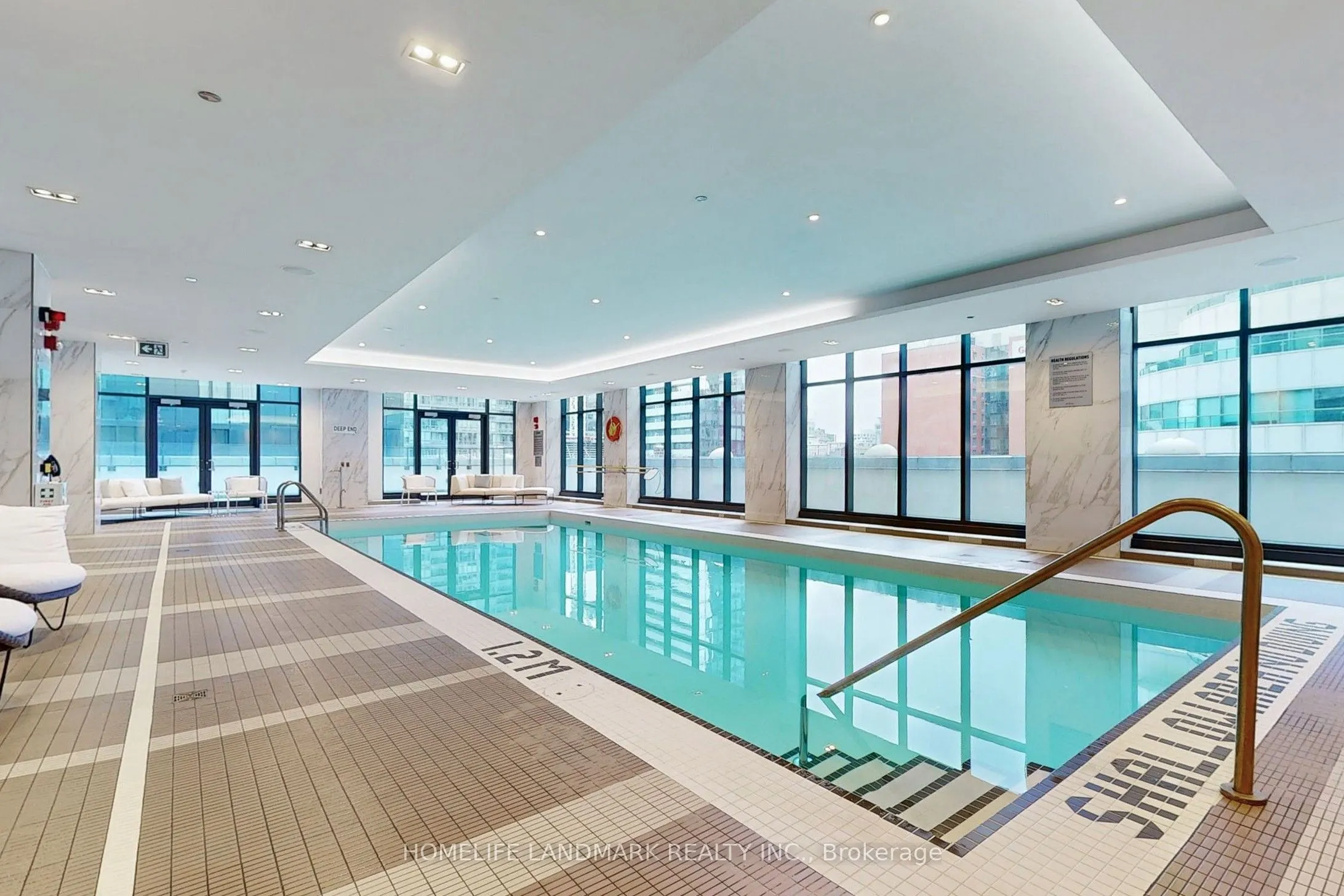 125 Blue Jays Way, #1602