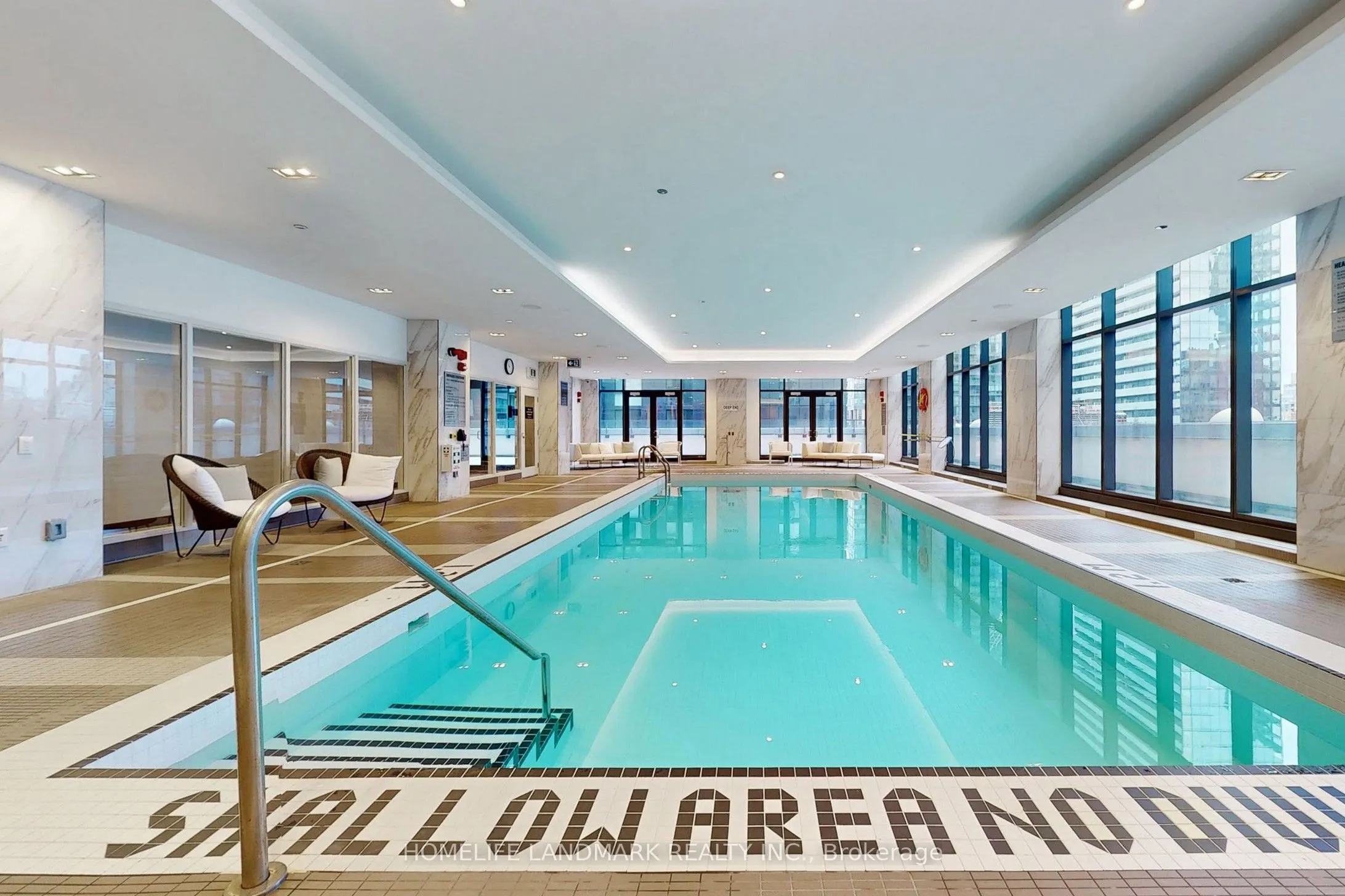 125 Blue Jays Way, #1602