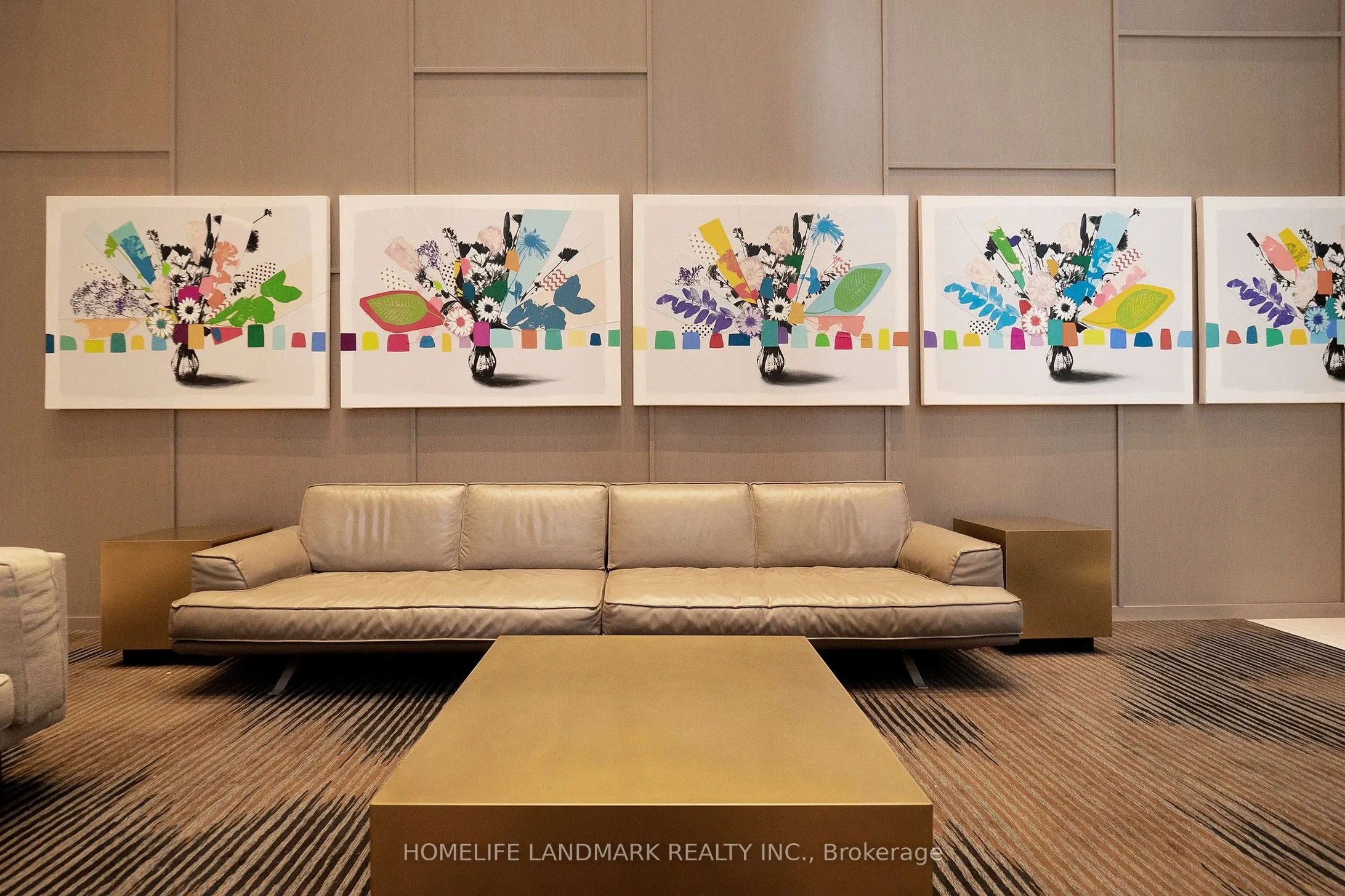 125 Blue Jays Way, #1602