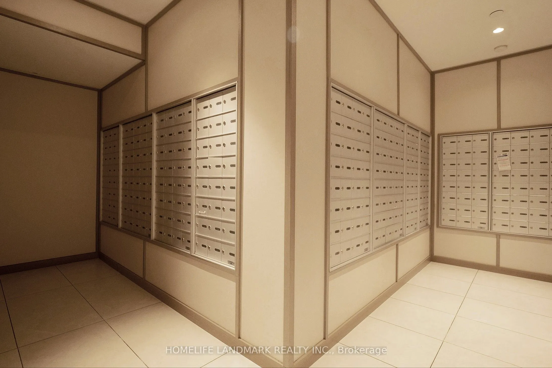 125 Blue Jays Way, #1602