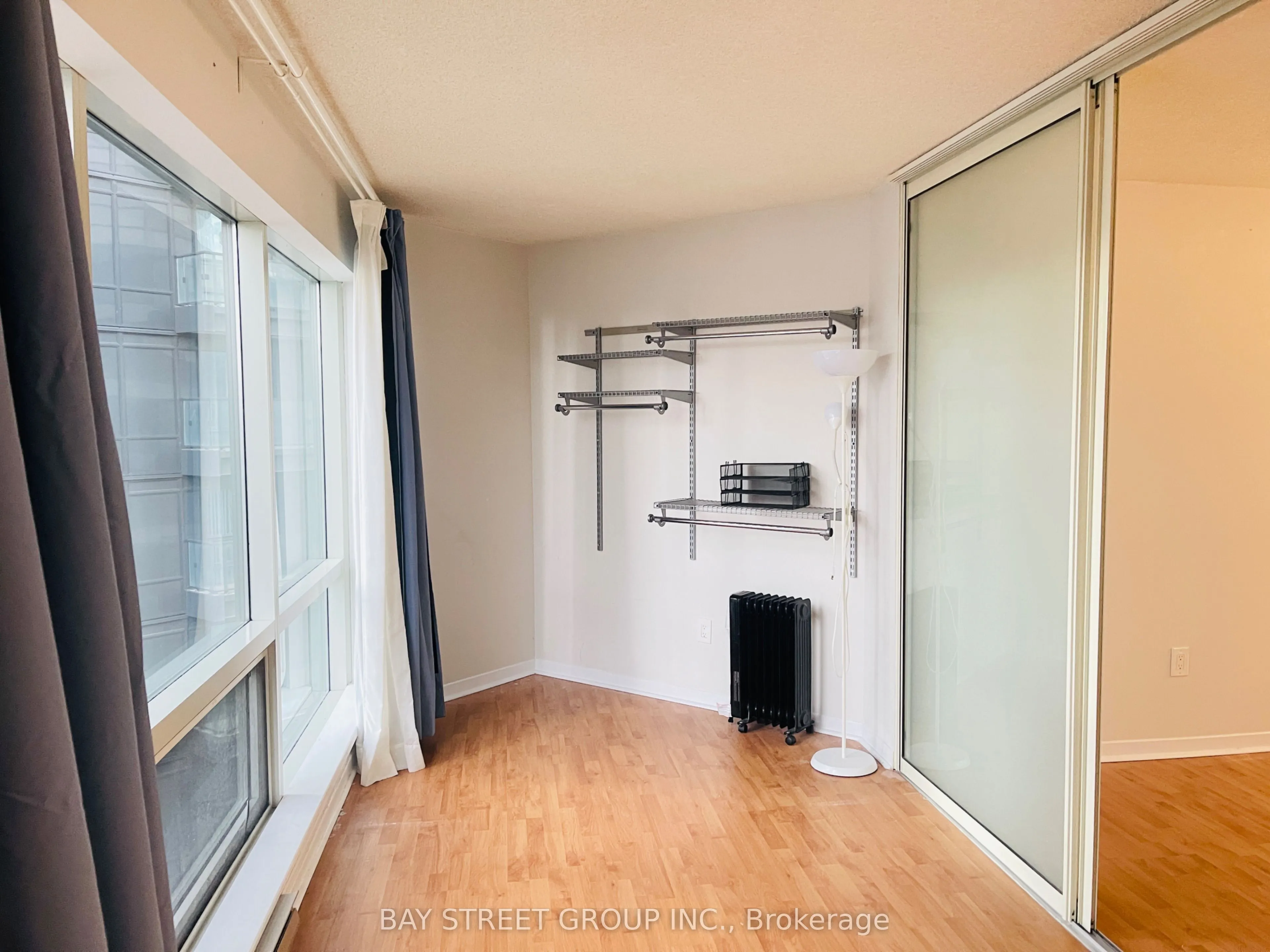 1001 Bay Street, #2213