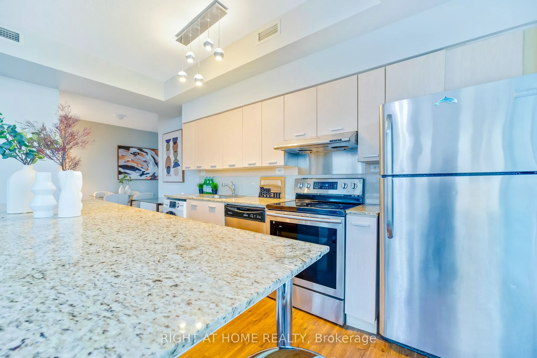 33 Singer Court, #2902