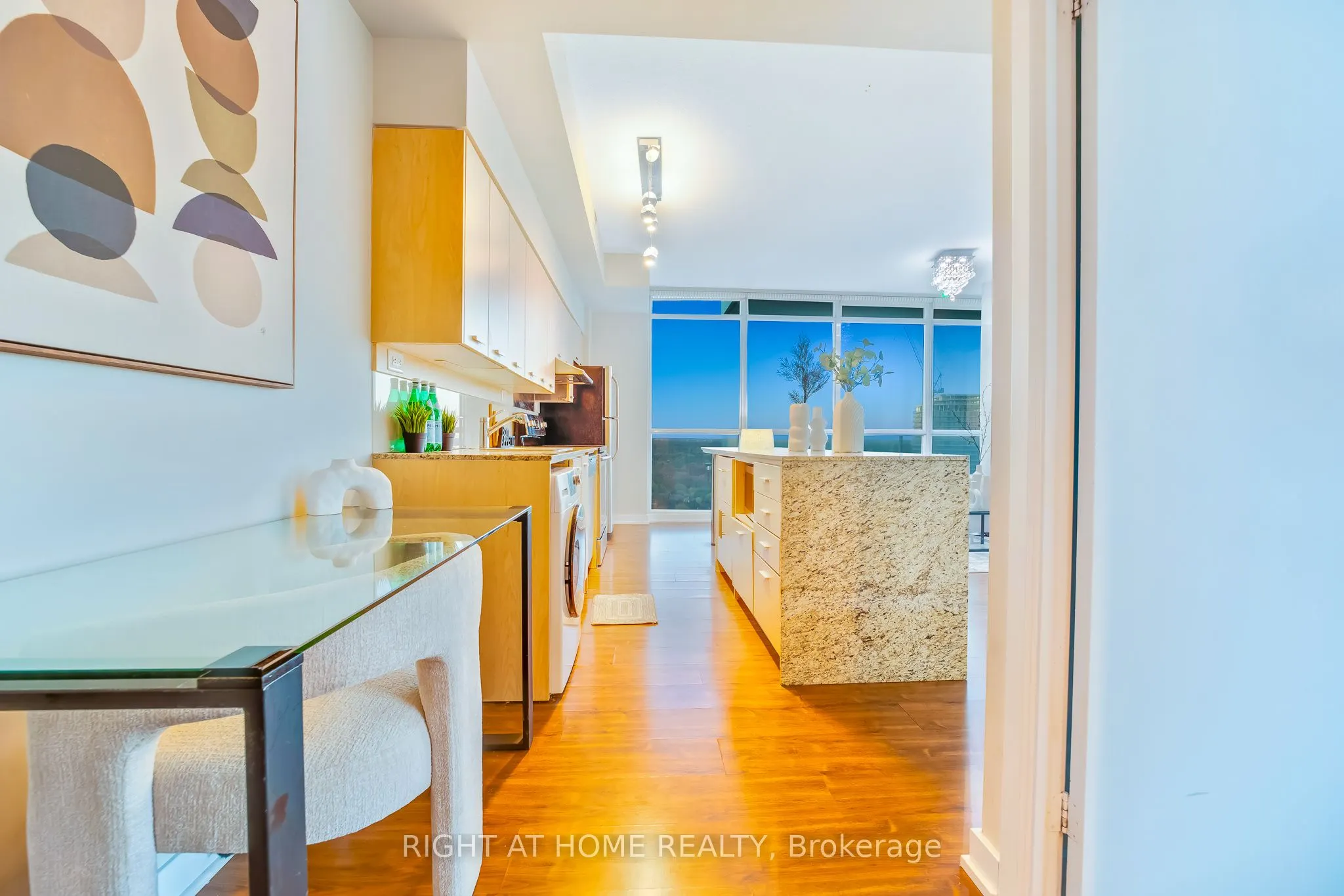 33 Singer Court, #2902